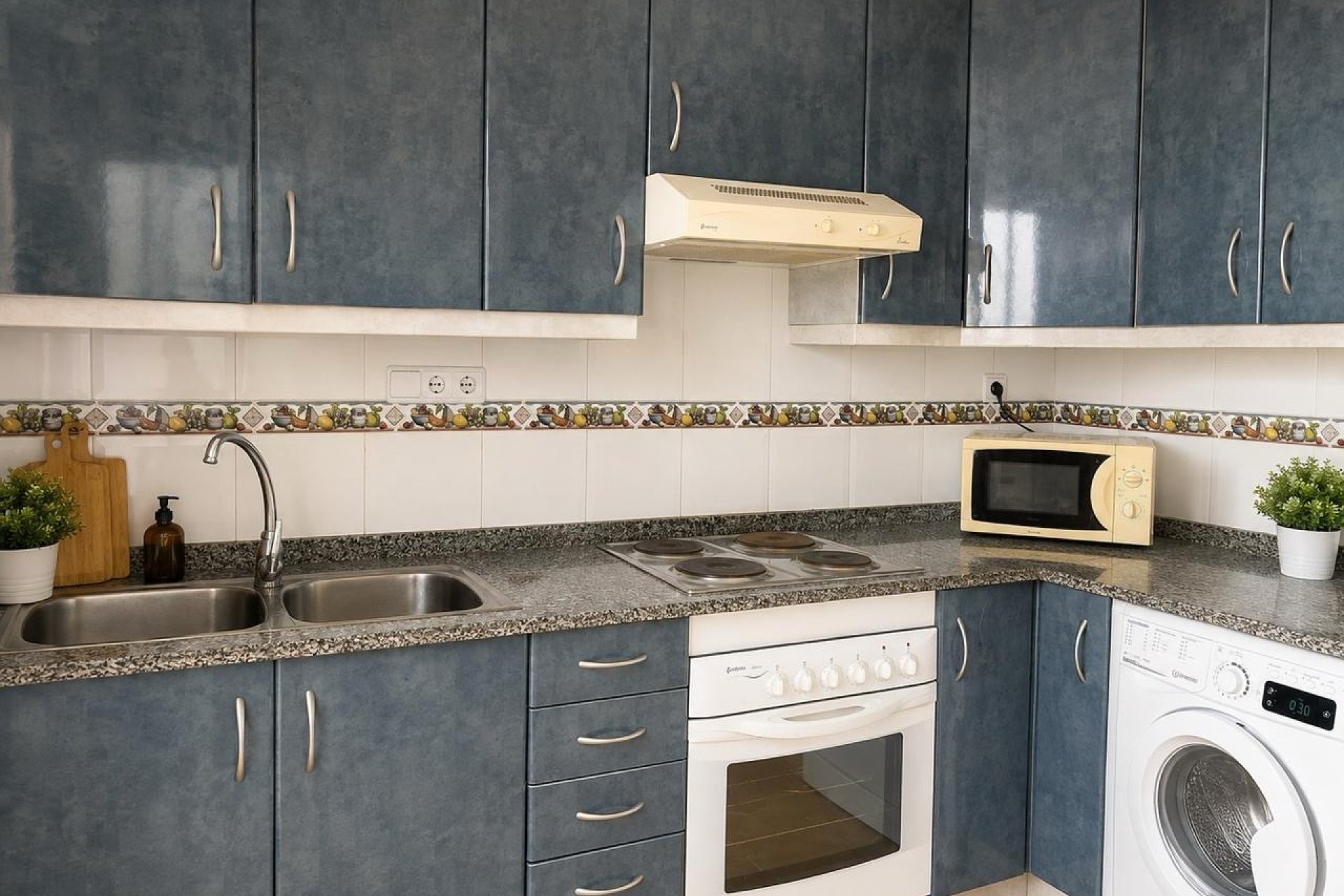 Resale - Apartment -
La Zenia - Costa Blanca