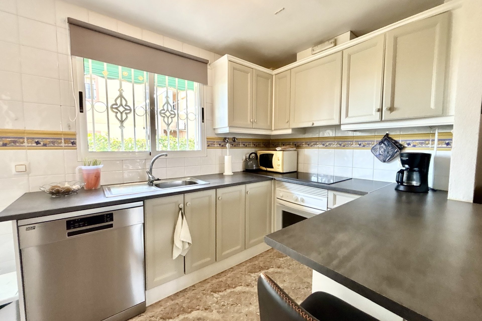 Resale - Apartment -
La Zenia - Costa Blanca