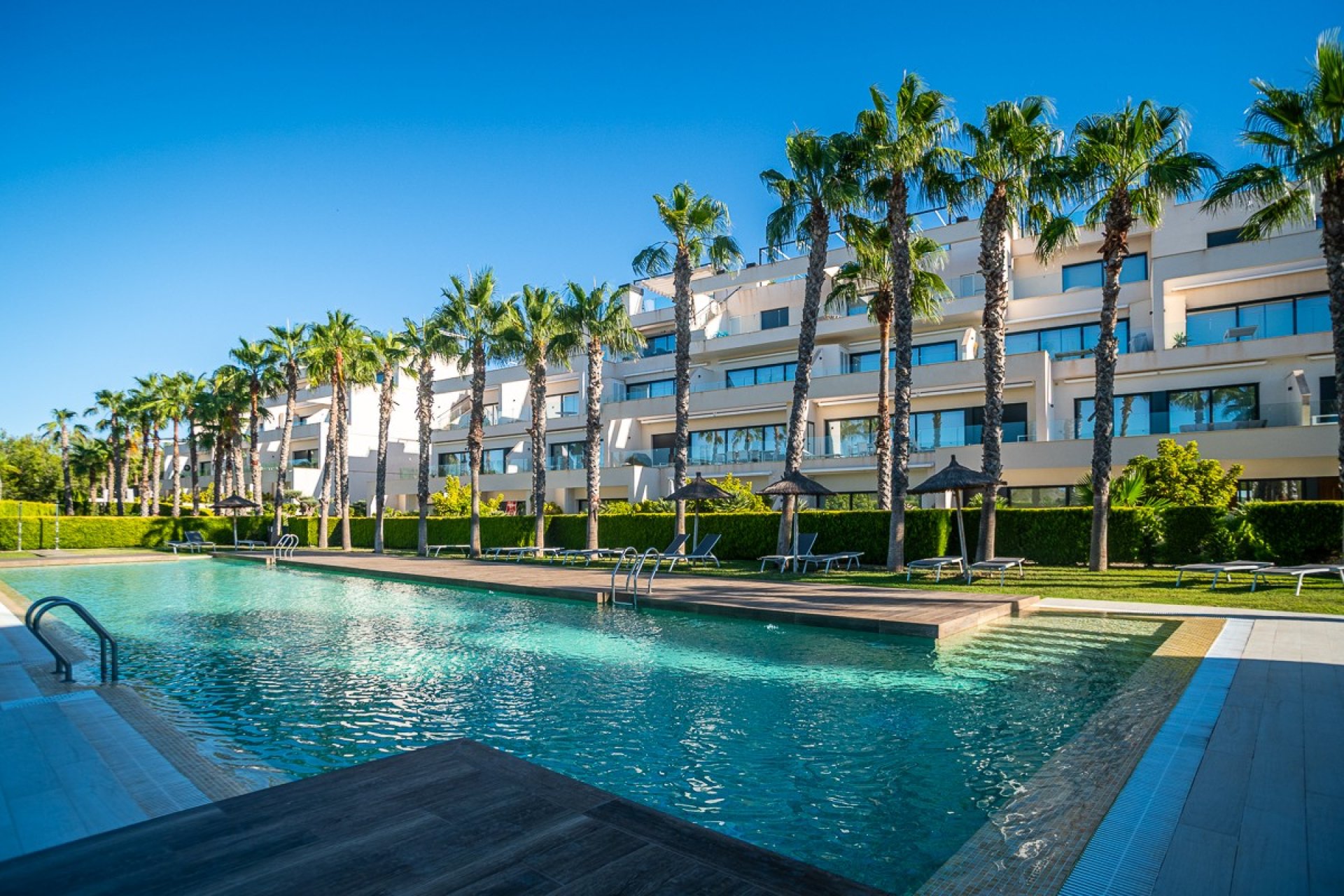 Resale - Apartment -
Las Colinas Golf - Costa Blanca