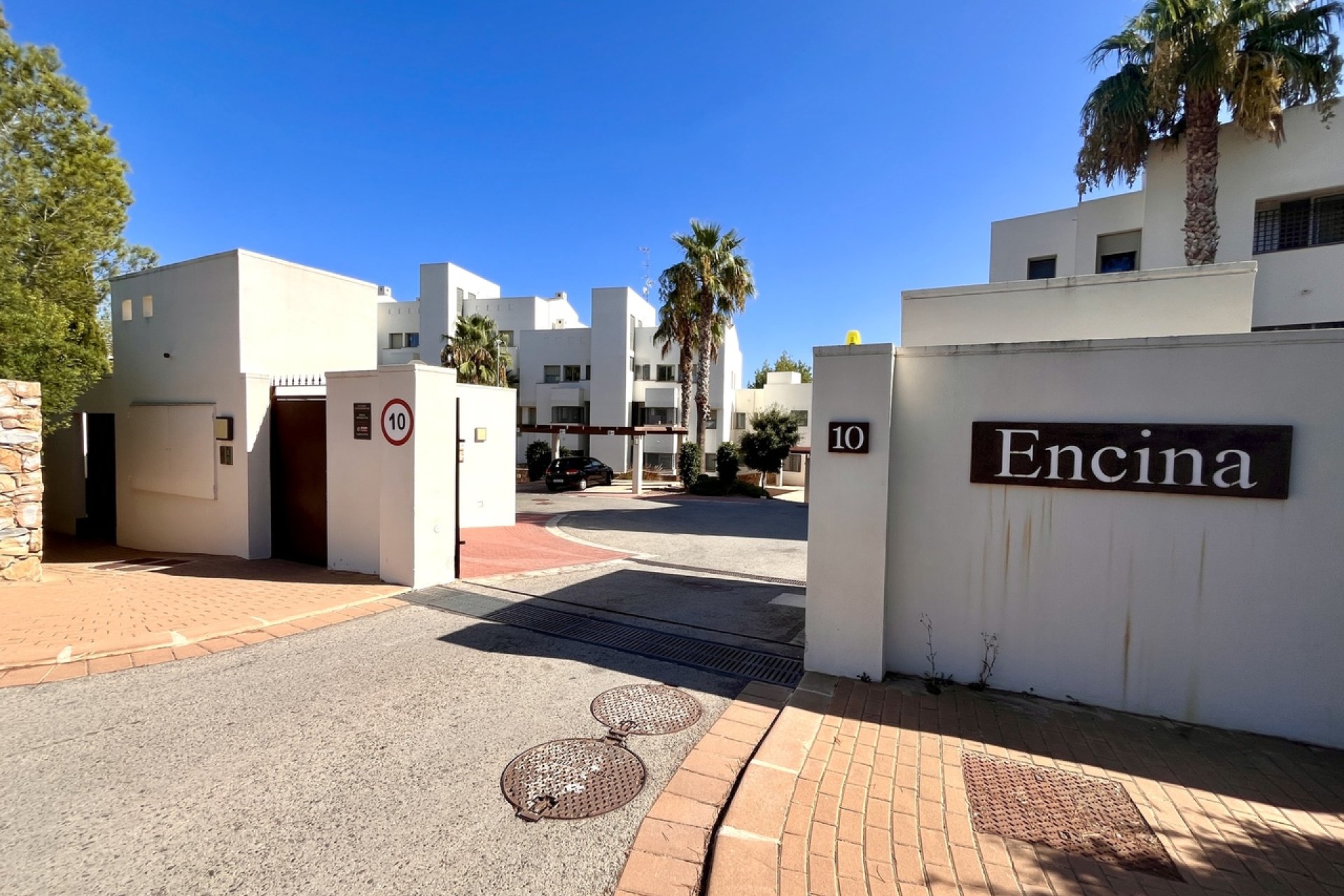 Resale - Apartment -
Las Colinas Golf - Costa Blanca