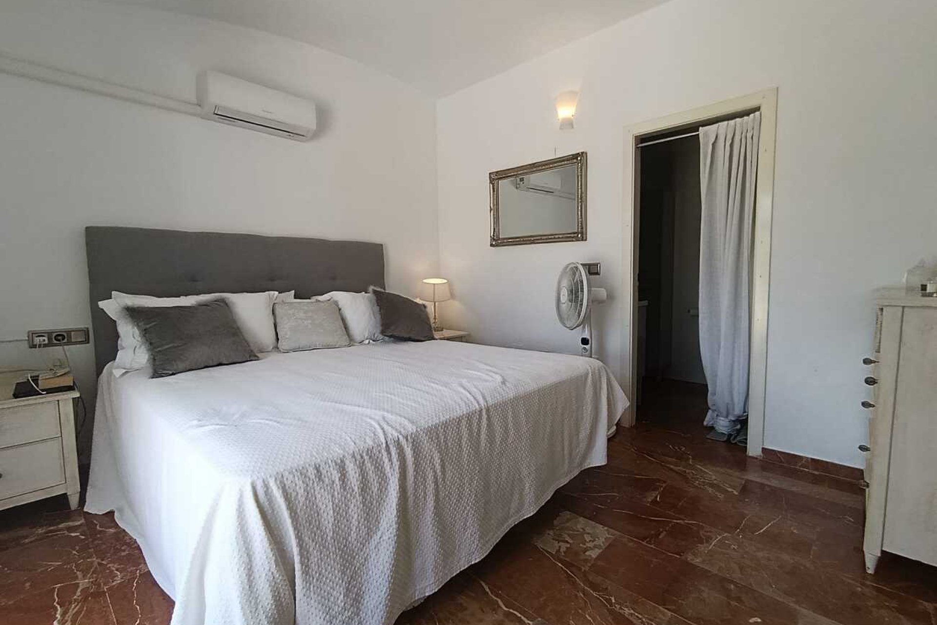 Resale - Apartment -
Las Ramblas Golf - Inland