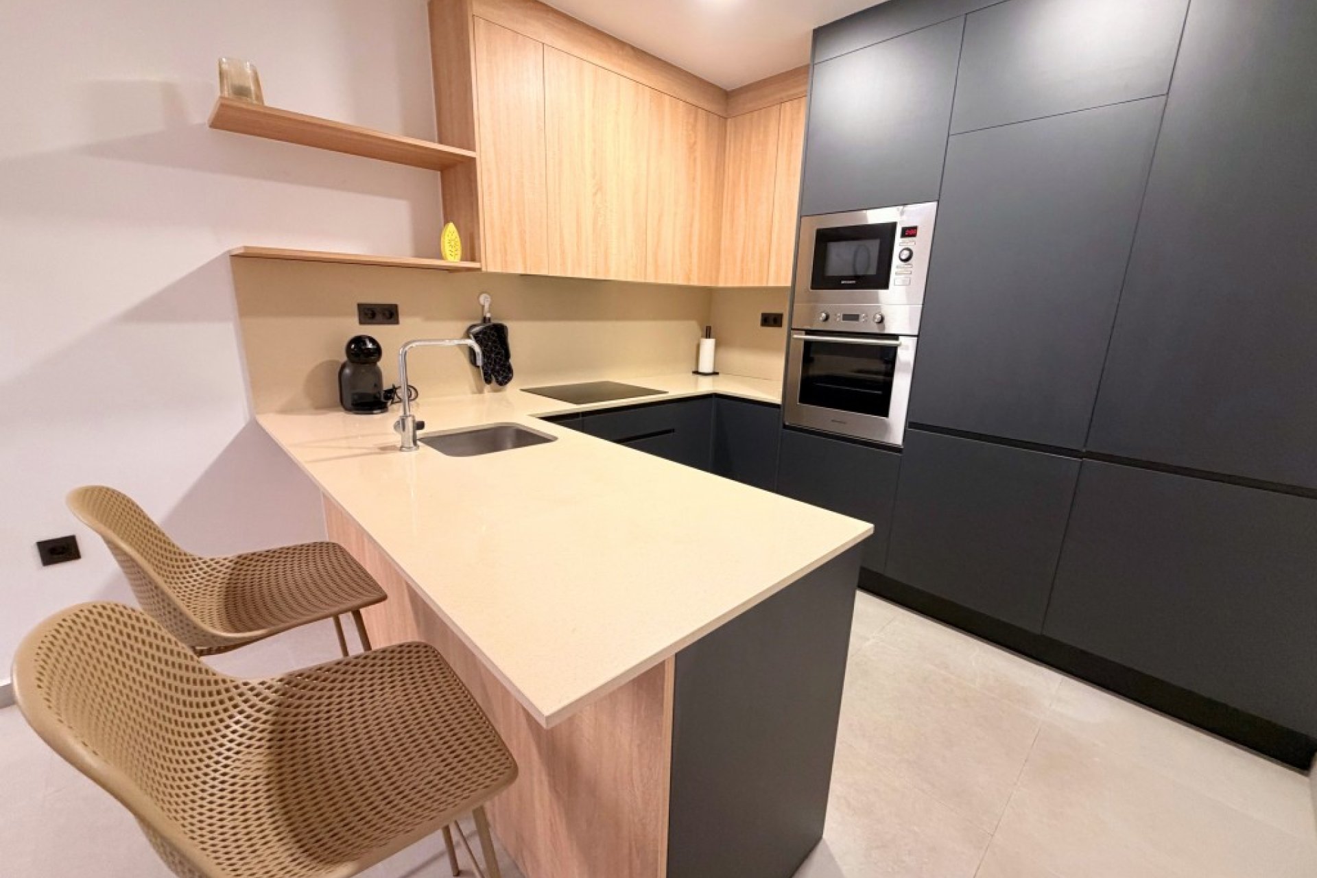 Resale - Apartment -
Lo Crispin - Inland