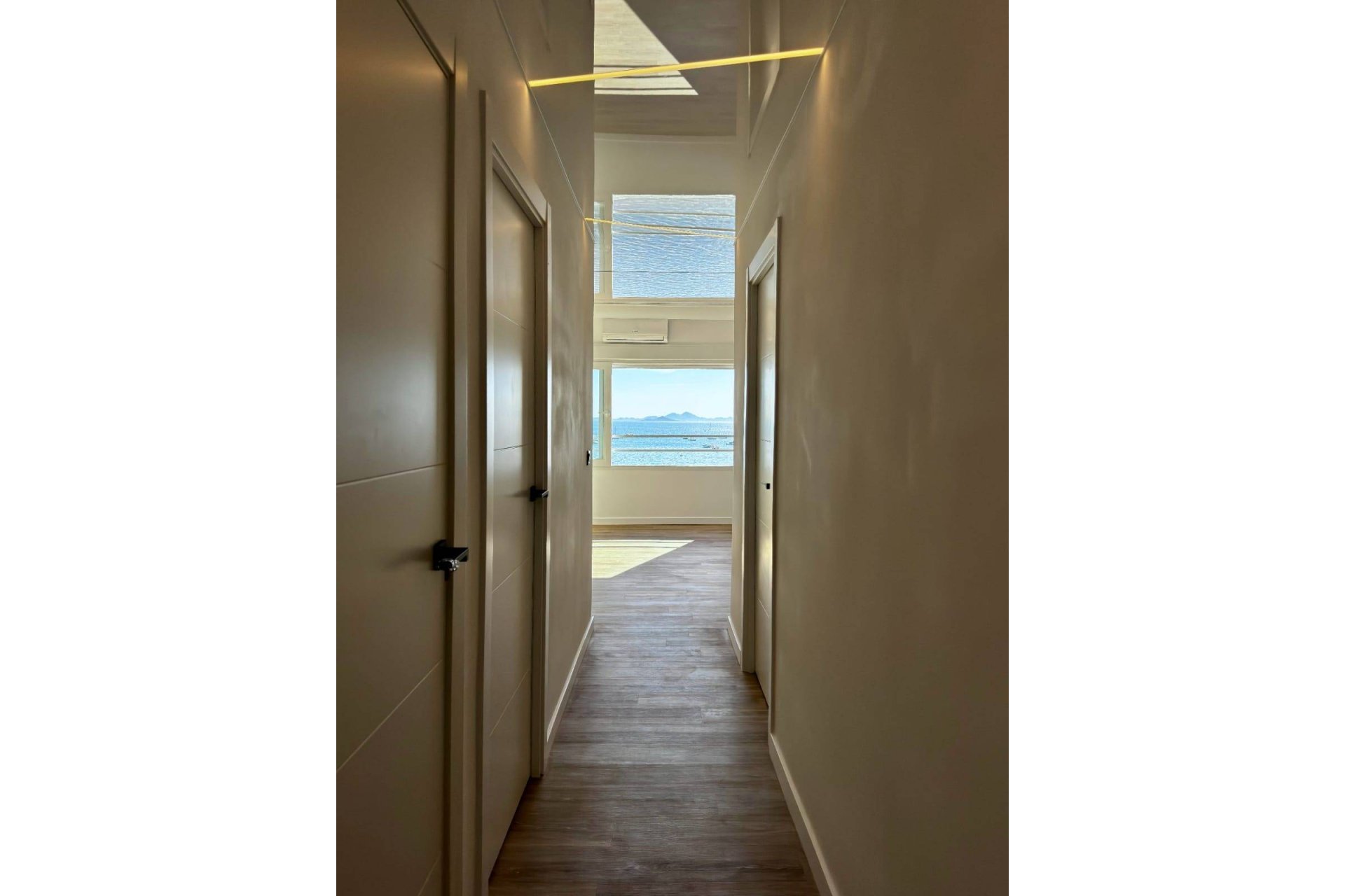 Resale - Apartment -
Lo Pagan - 1Âª Linea De Playa