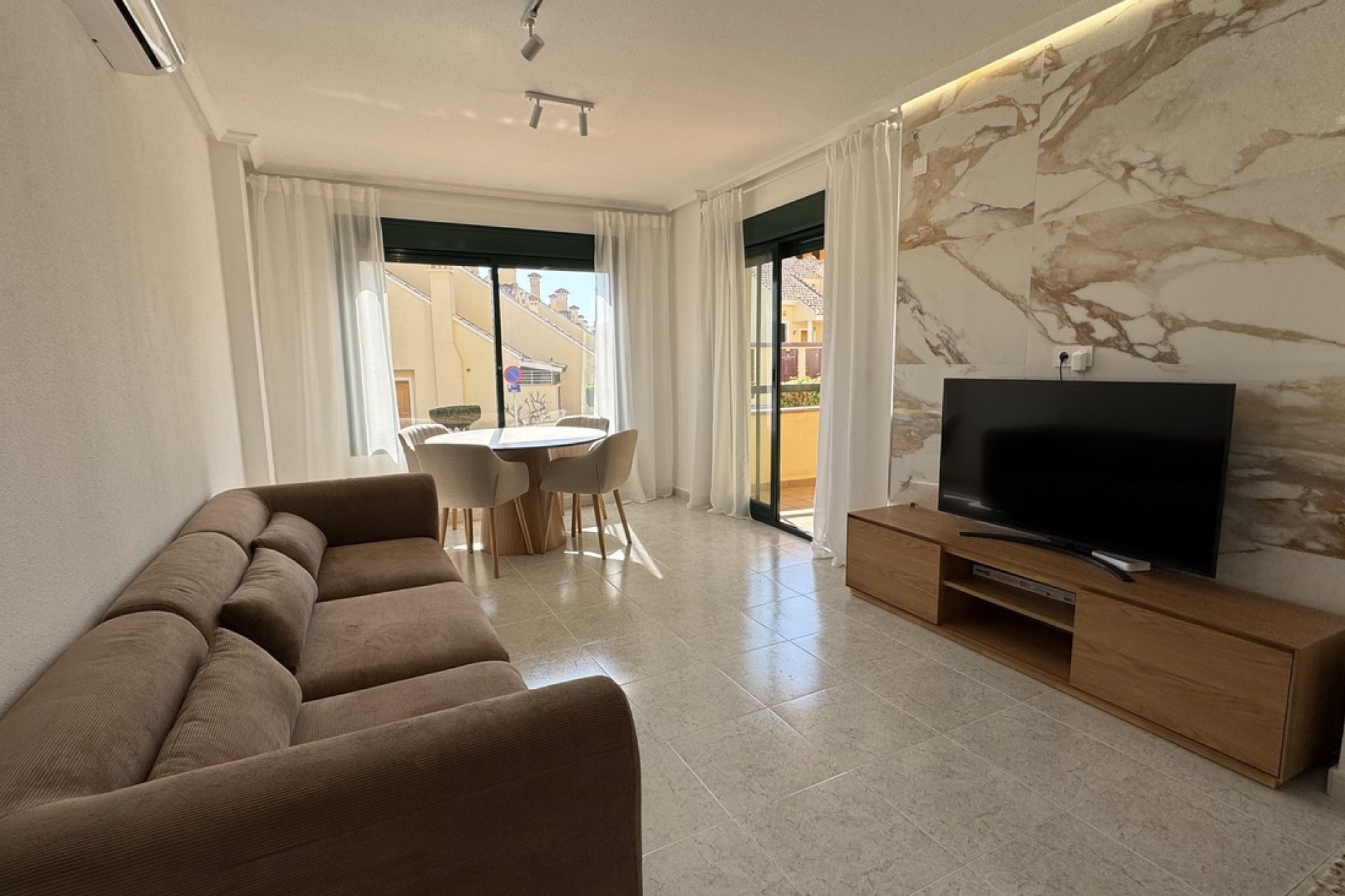 Resale - Apartment -
Lomas De Campoamor - Costa Blanca