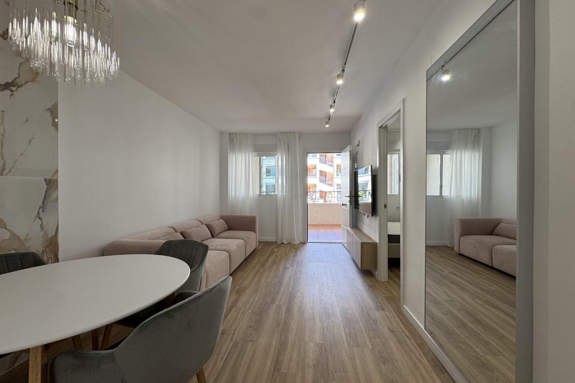 Resale - Apartment -
Los Altos - Costa Blanca
