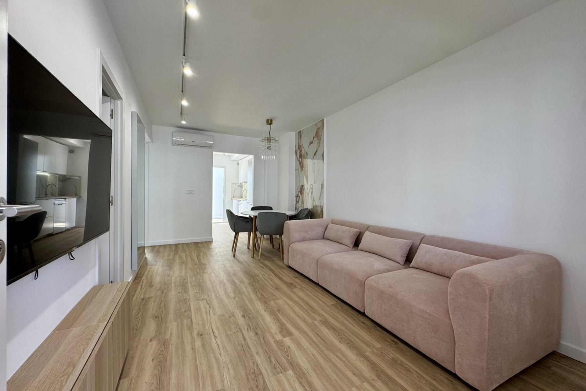 Resale - Apartment -
Los Altos - Costa Blanca