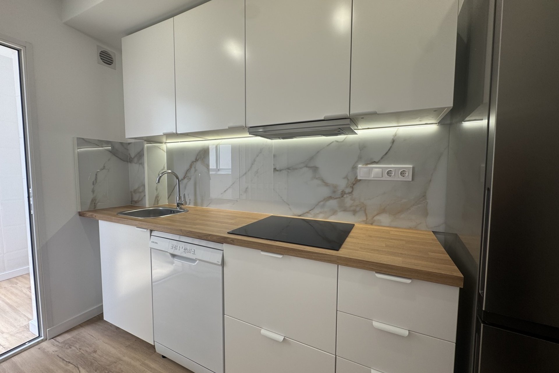 Resale - Apartment -
Los Altos - Costa Blanca