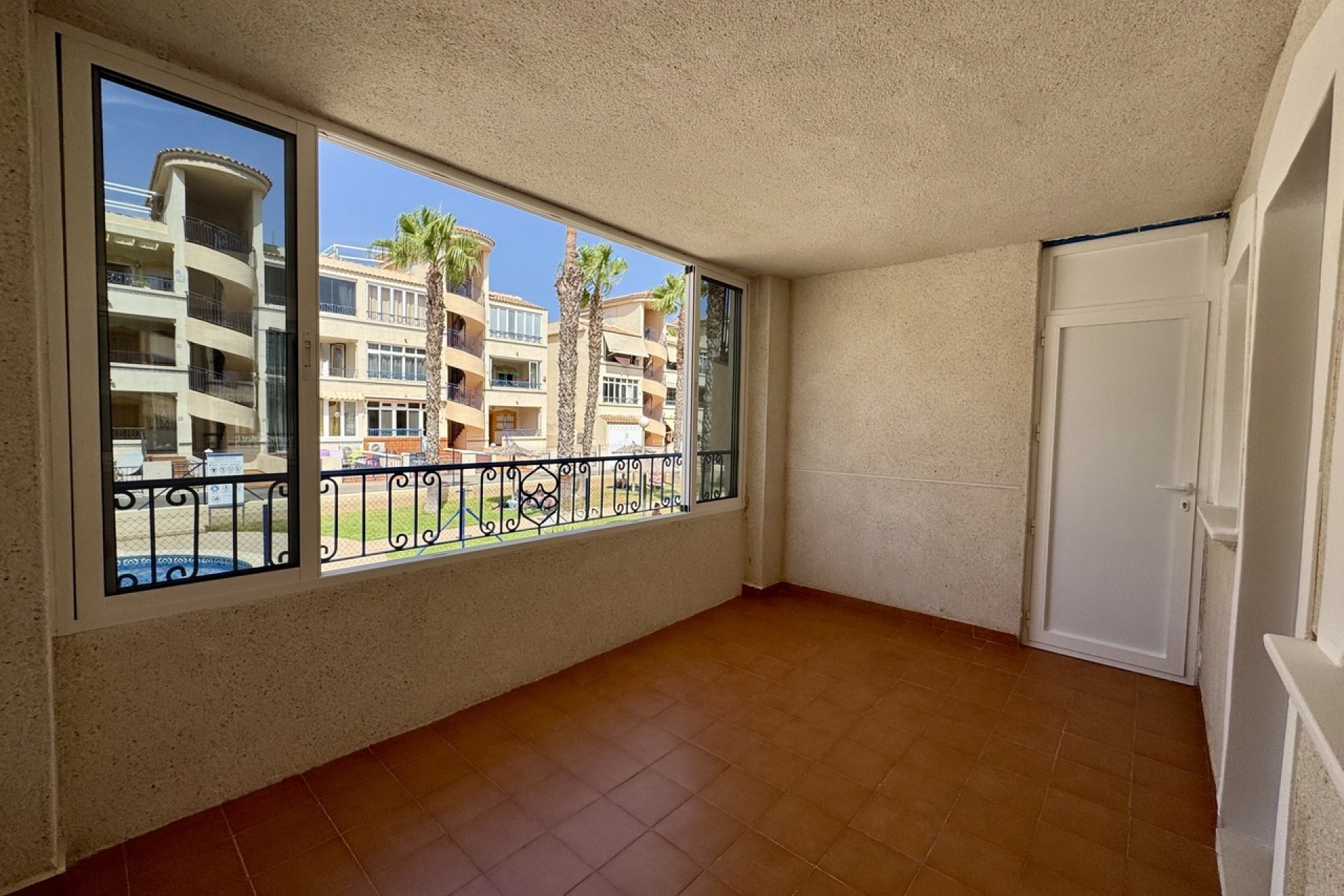 Resale - Apartment -
Los Altos - Costa Blanca