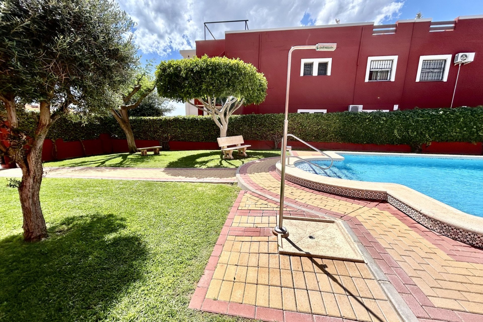 Resale - Apartment -
Los Altos - Costa Blanca