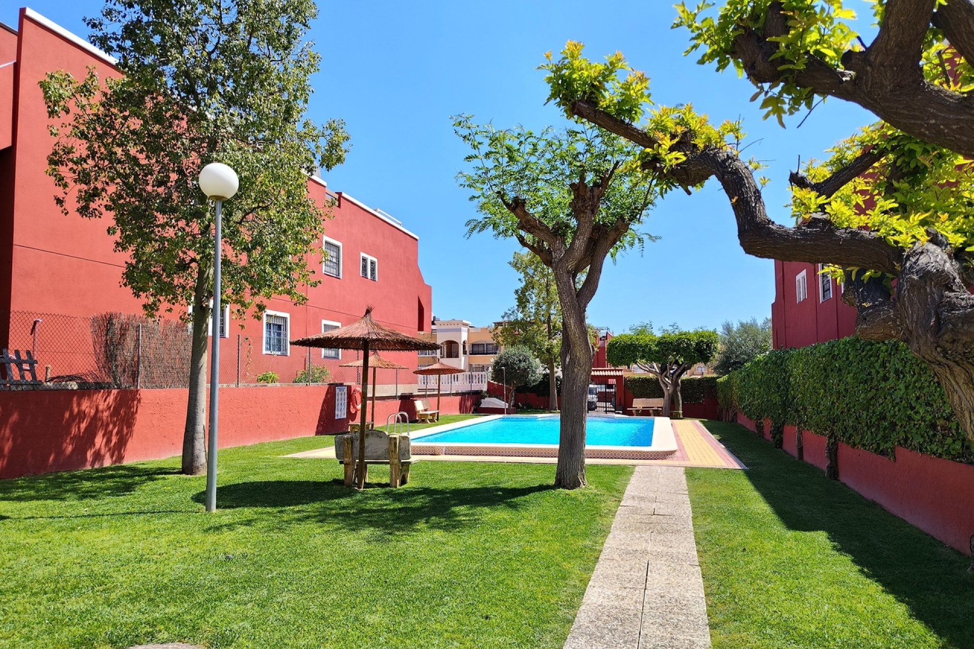 Resale - Apartment -
Los Altos - Costa Blanca