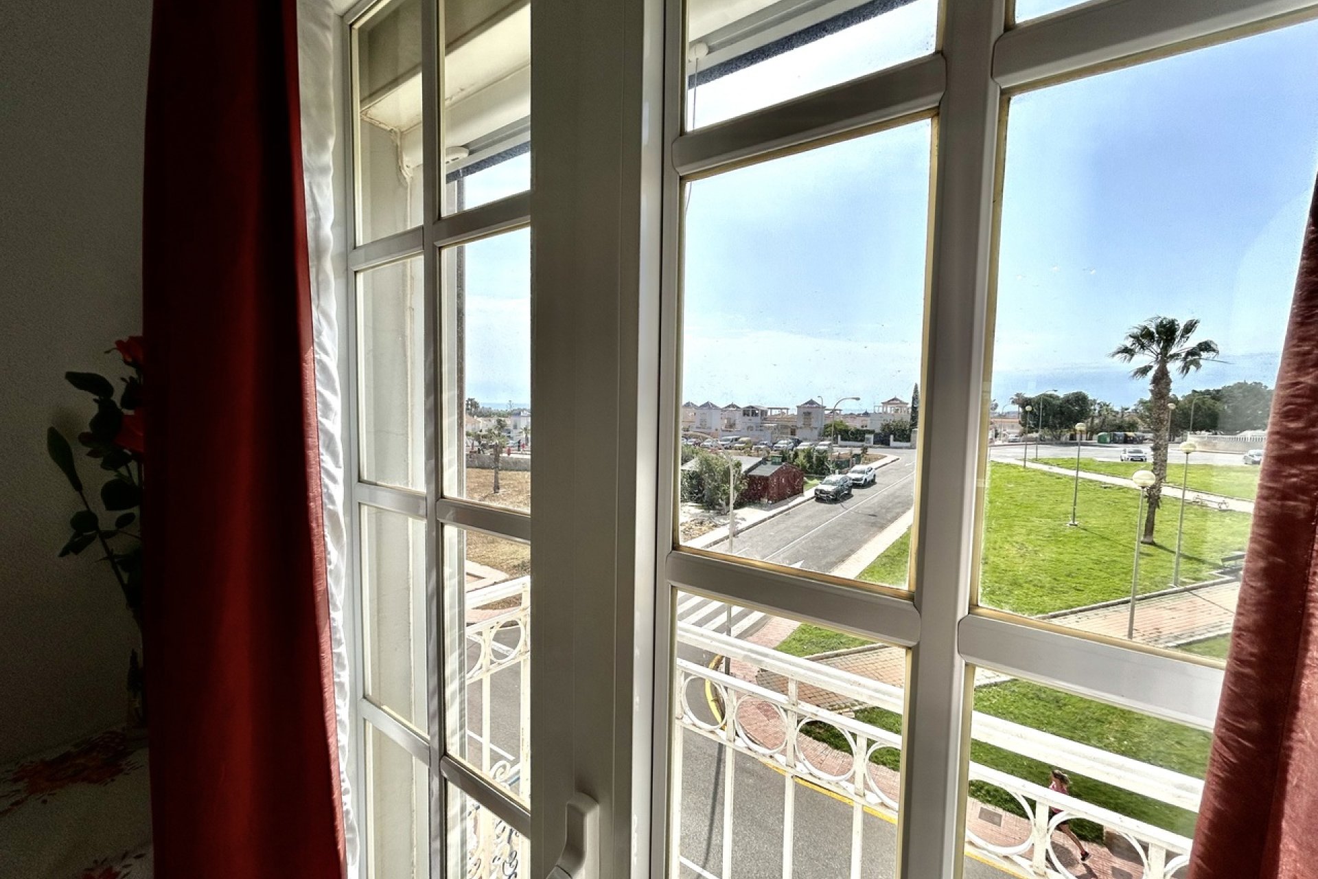 Resale - Apartment -
Los Altos - Costa Blanca