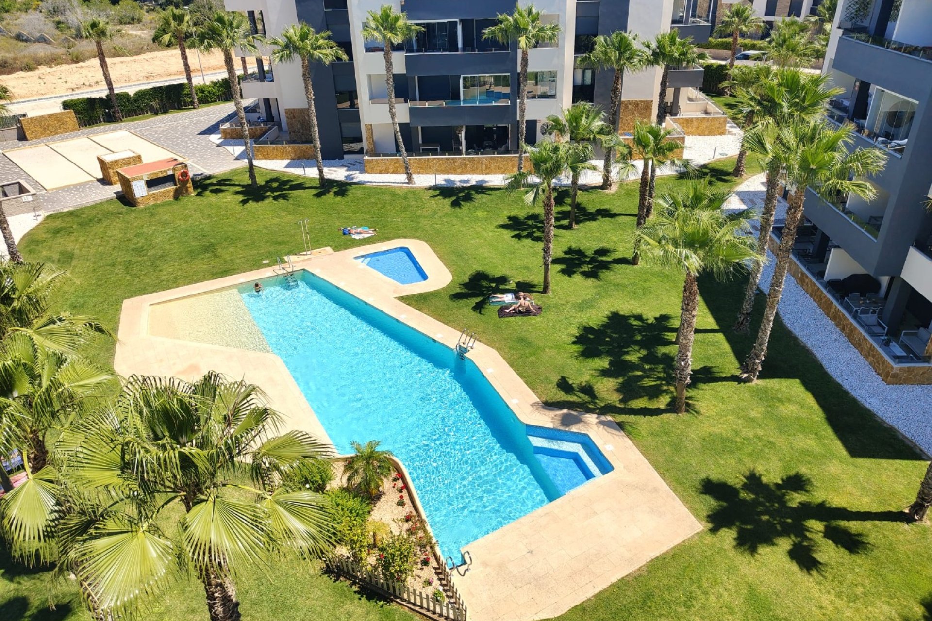 Resale - Apartment -
Los Altos - Costa Blanca