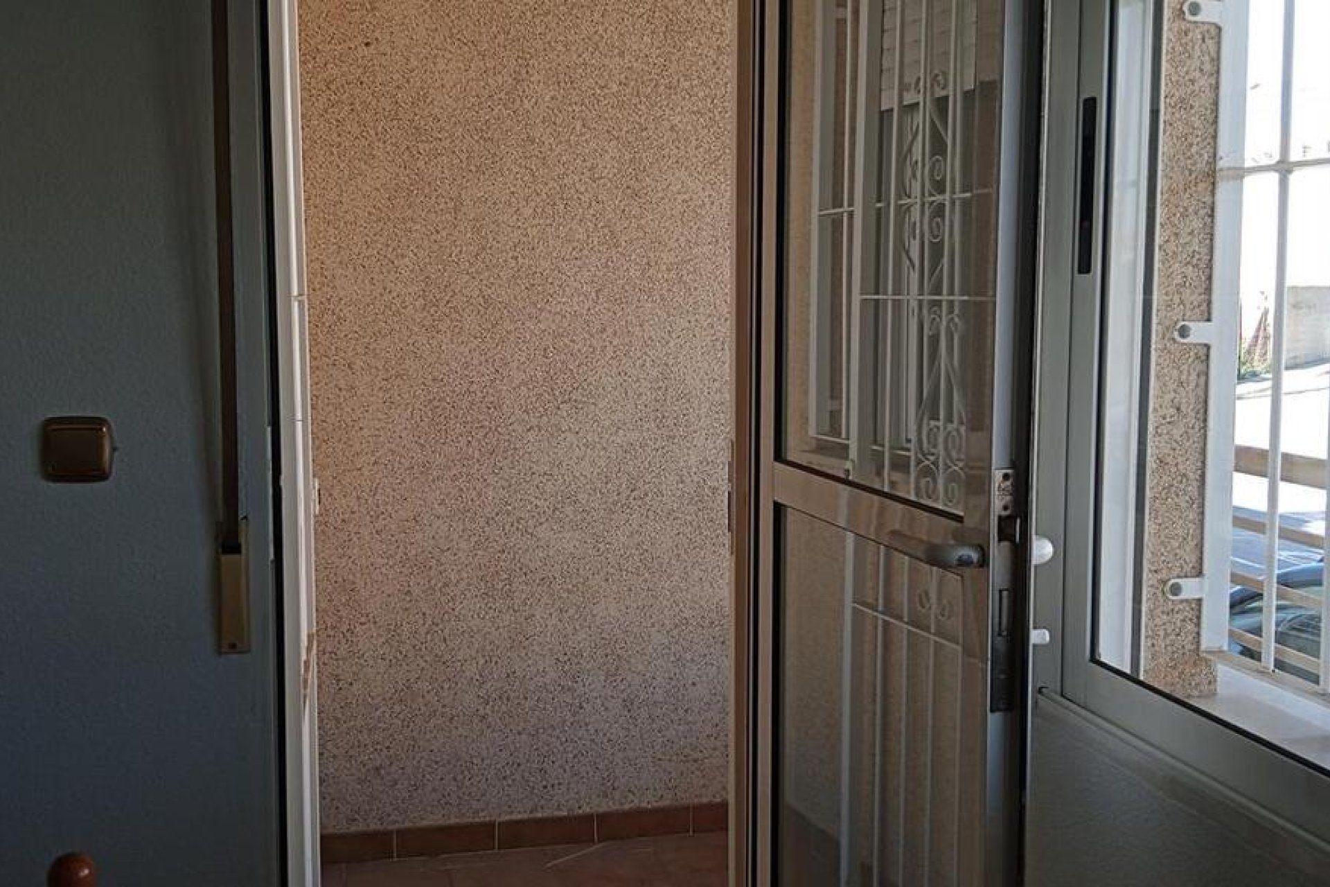 Resale - Apartment -
Los Montesinos - PUEBLO CENTRO