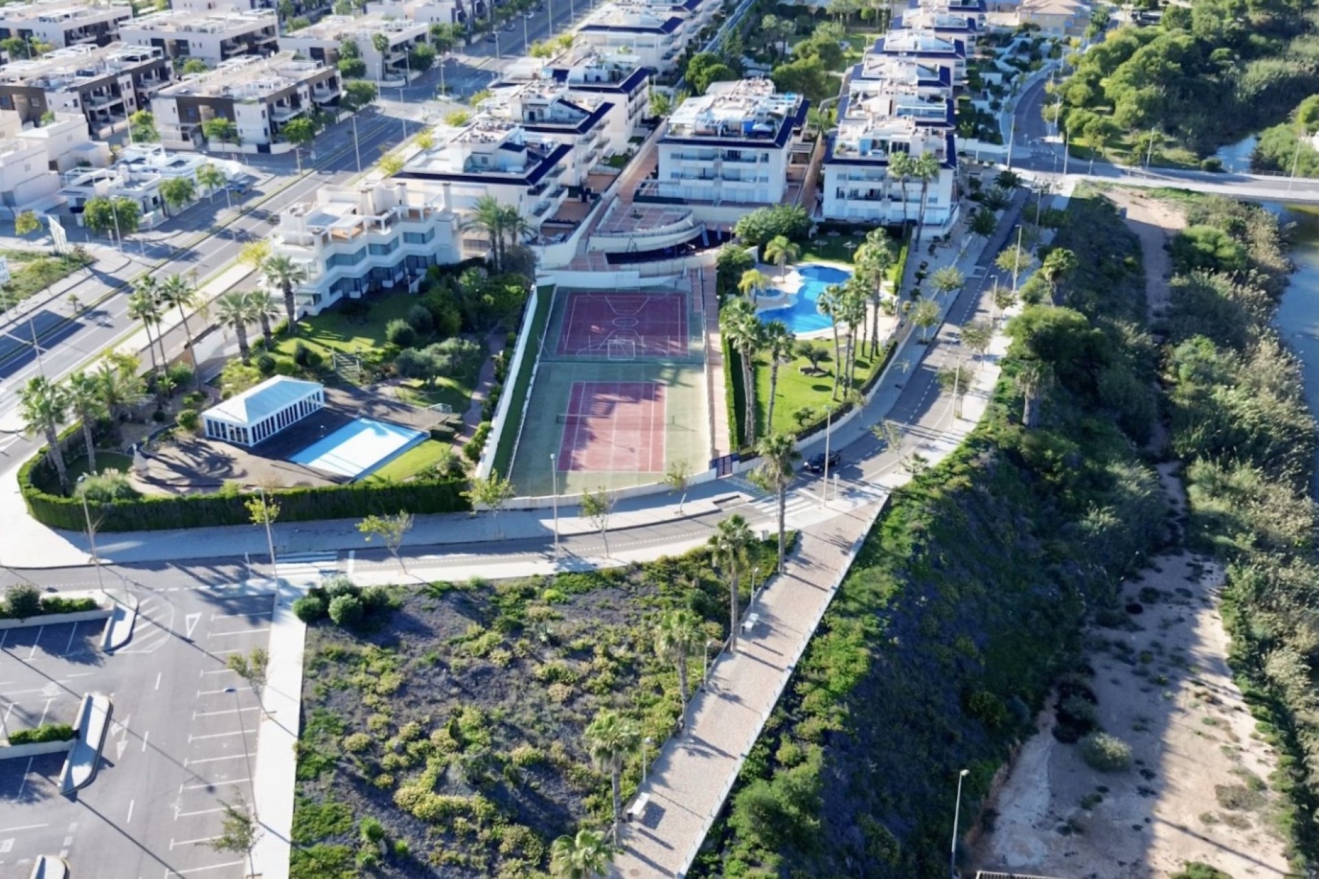 Resale - Apartment -
Mil Palmeras - Costa Blanca