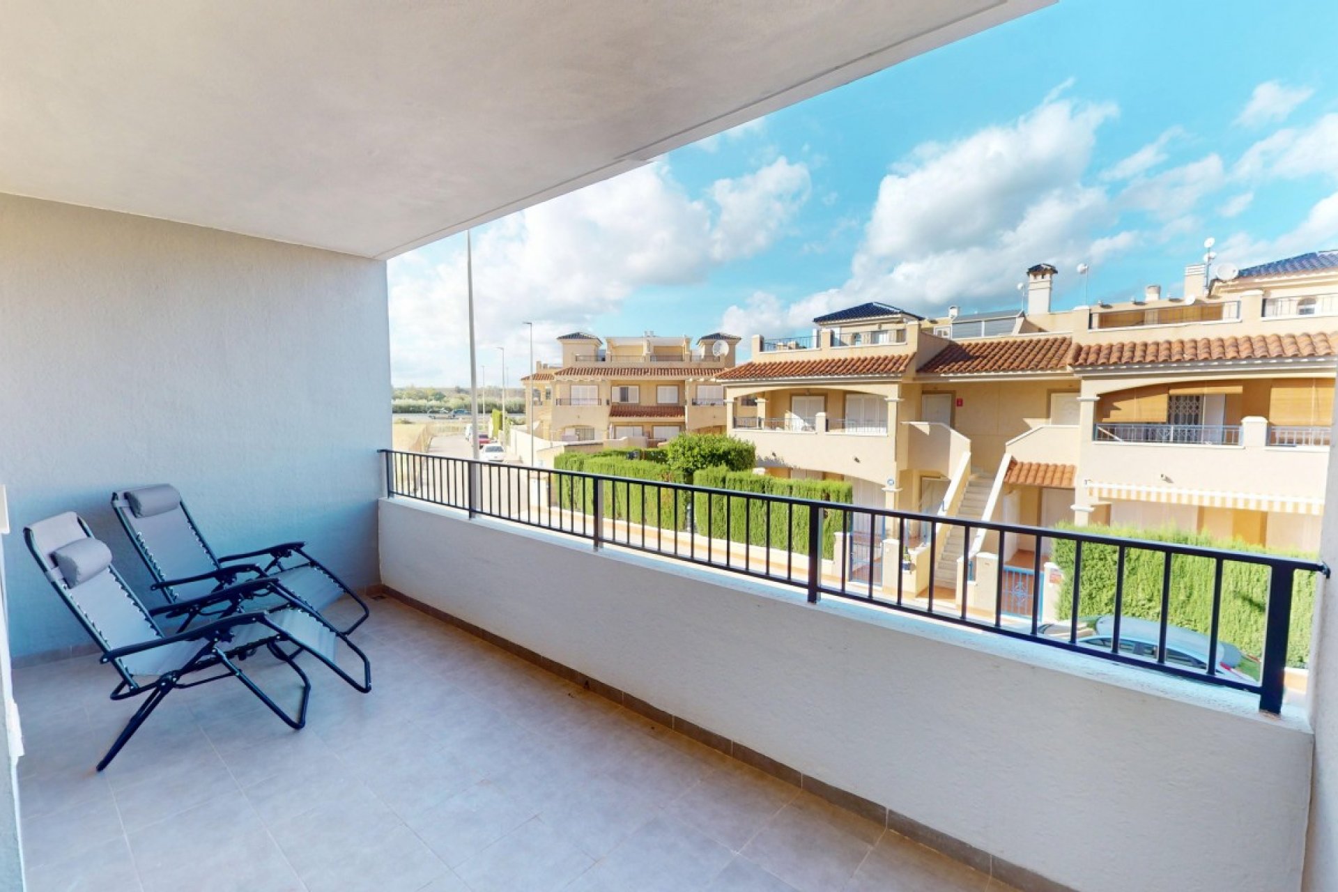 Resale - Apartment -
Mil Palmeras - Costa Blanca