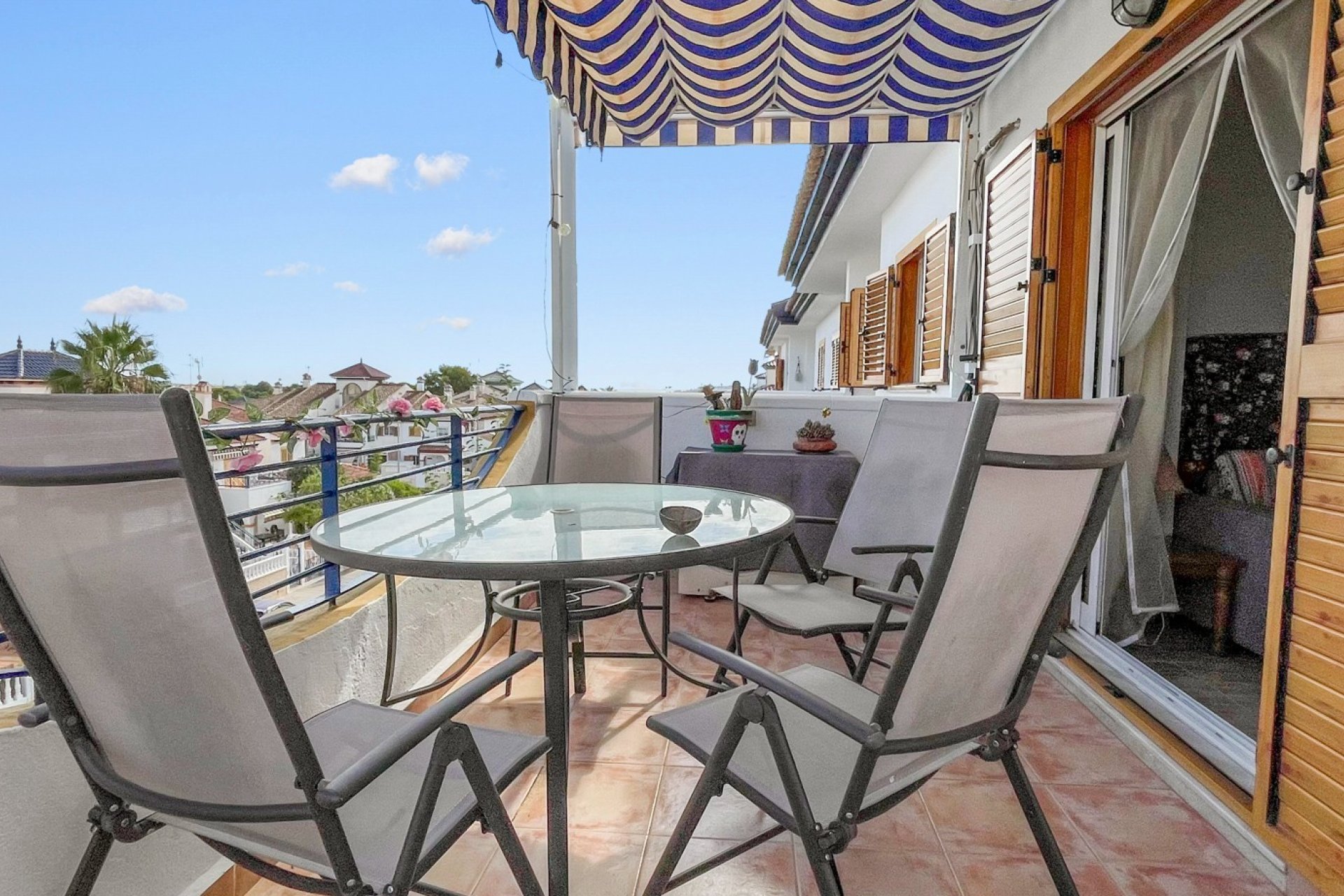 Resale - Apartment -
Mil Palmeras - Costa Blanca