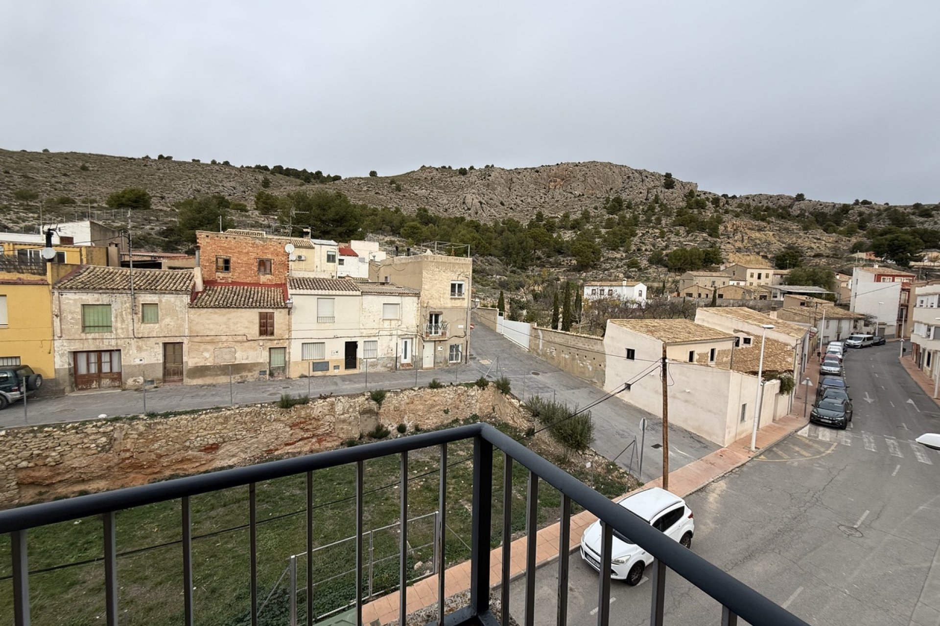 Resale - Apartment -
Onil - Costa Blanca