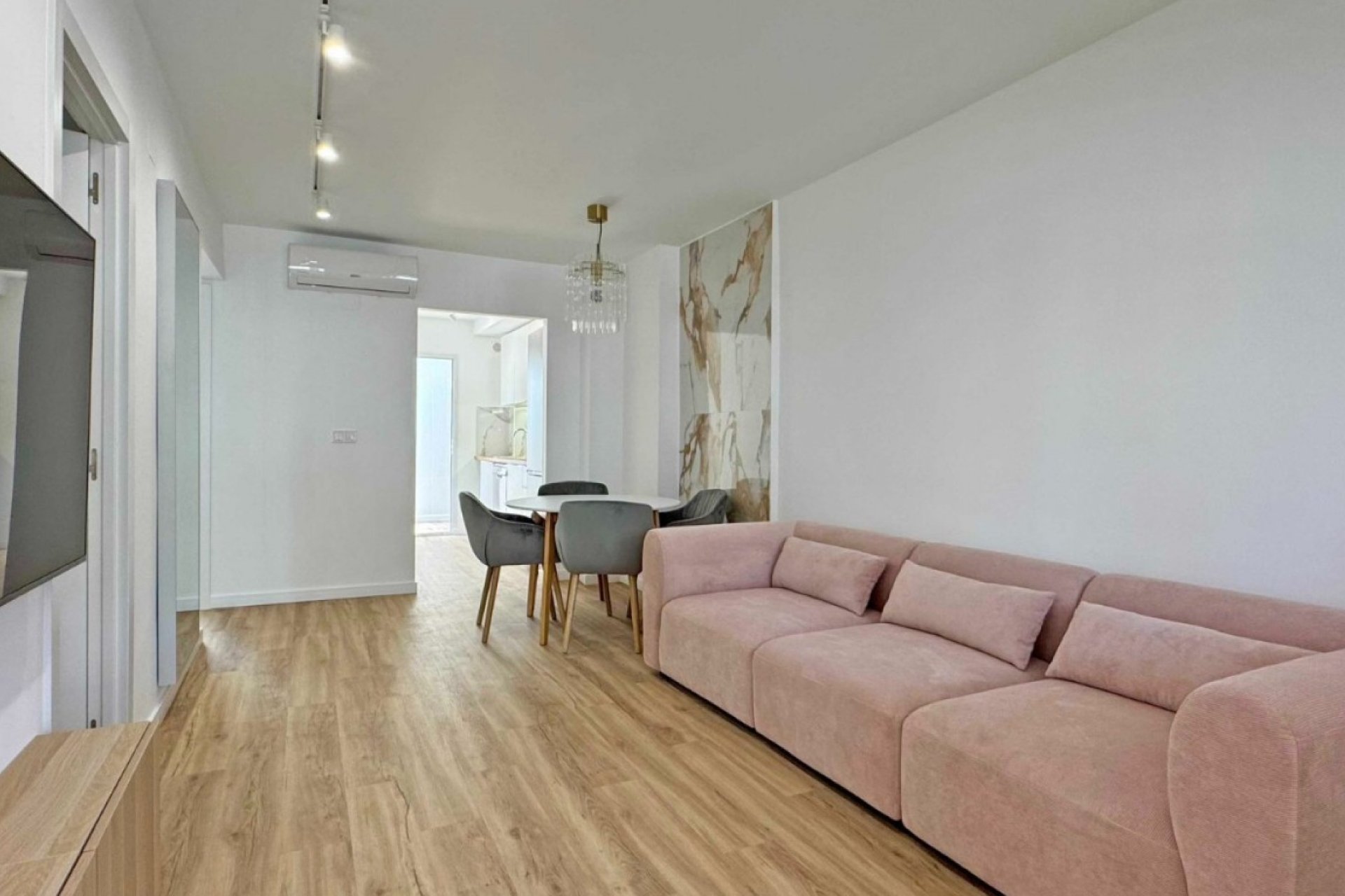 Resale - Apartment -
Orihuela Costa - Costa Blanca