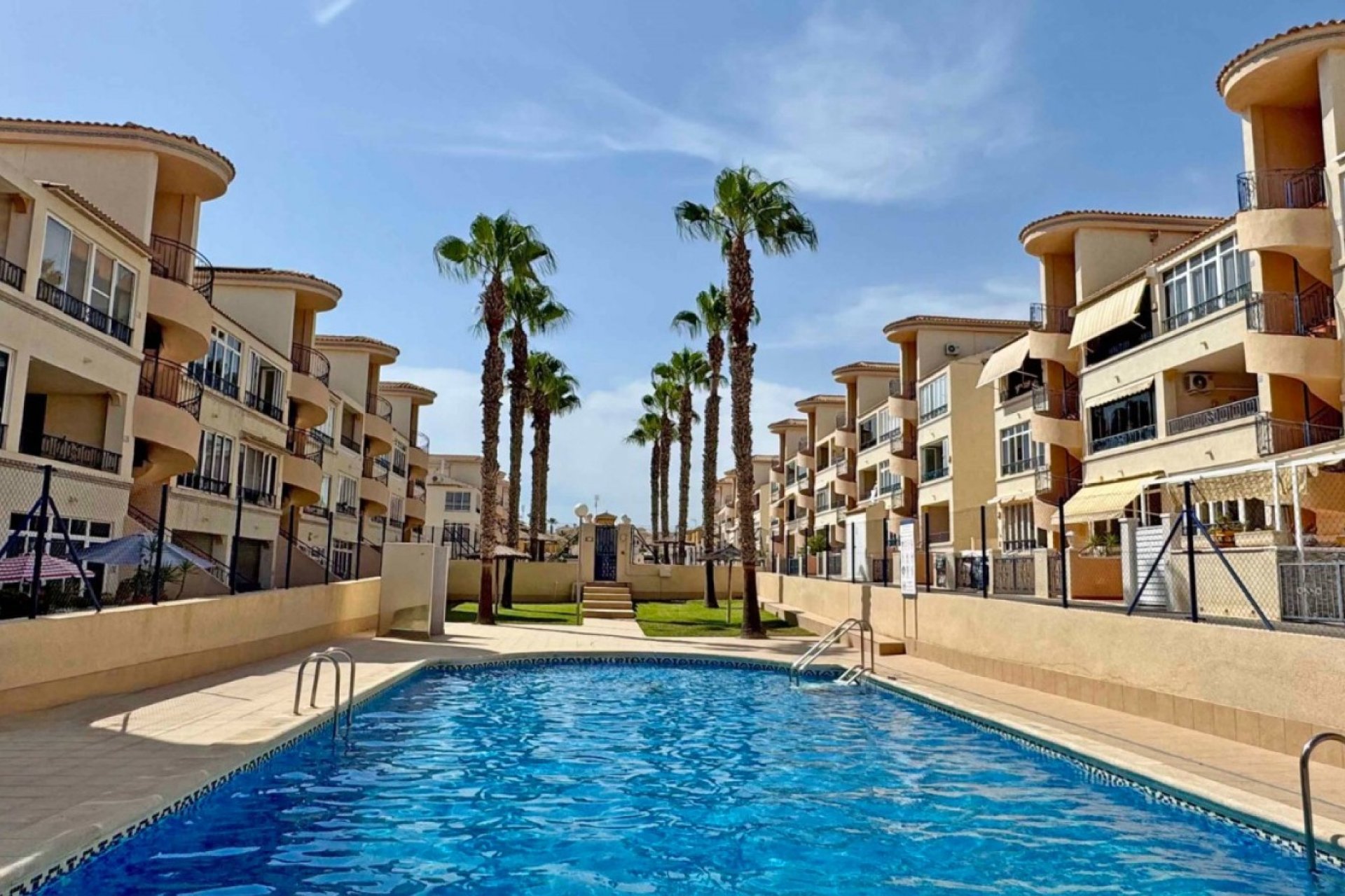 Resale - Apartment -
Orihuela Costa - Costa Blanca