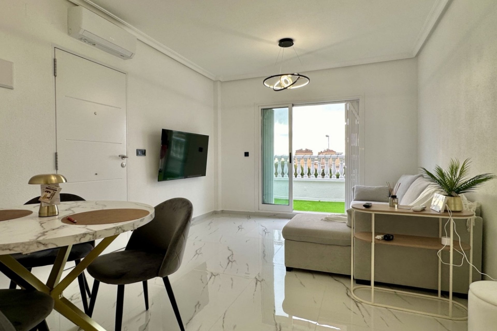 Resale - Apartment -
Orihuela Costa - Costa Blanca