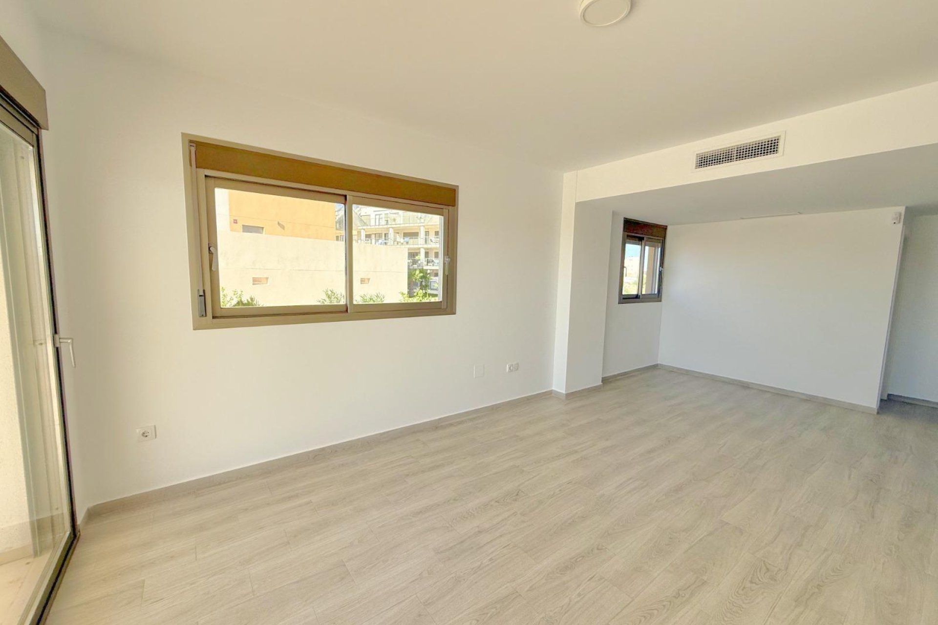 Resale - Apartment -
Orihuela Costa - La Zenia