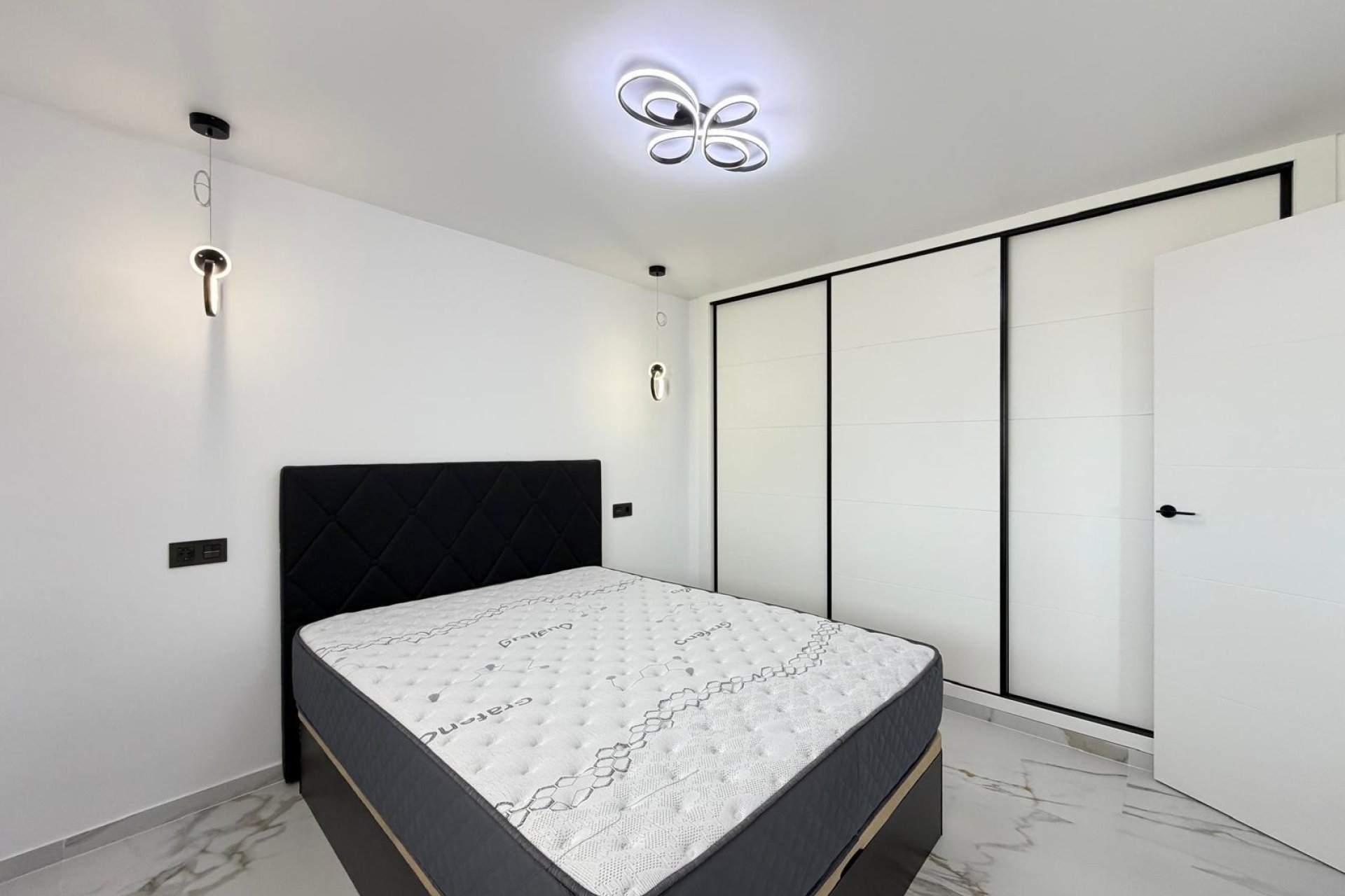 Resale - Apartment -
Orihuela Costa - La Zenia