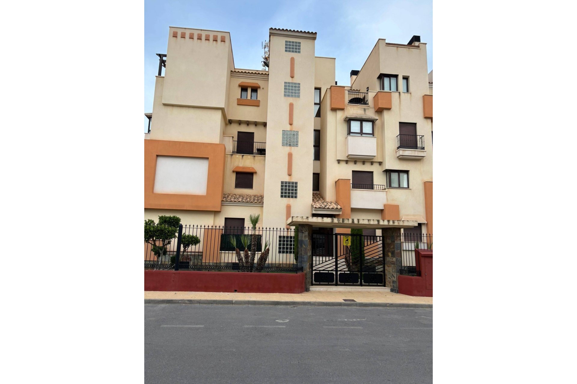 Resale - Apartment -
Orihuela Costa - Lomas de Cabo Roig