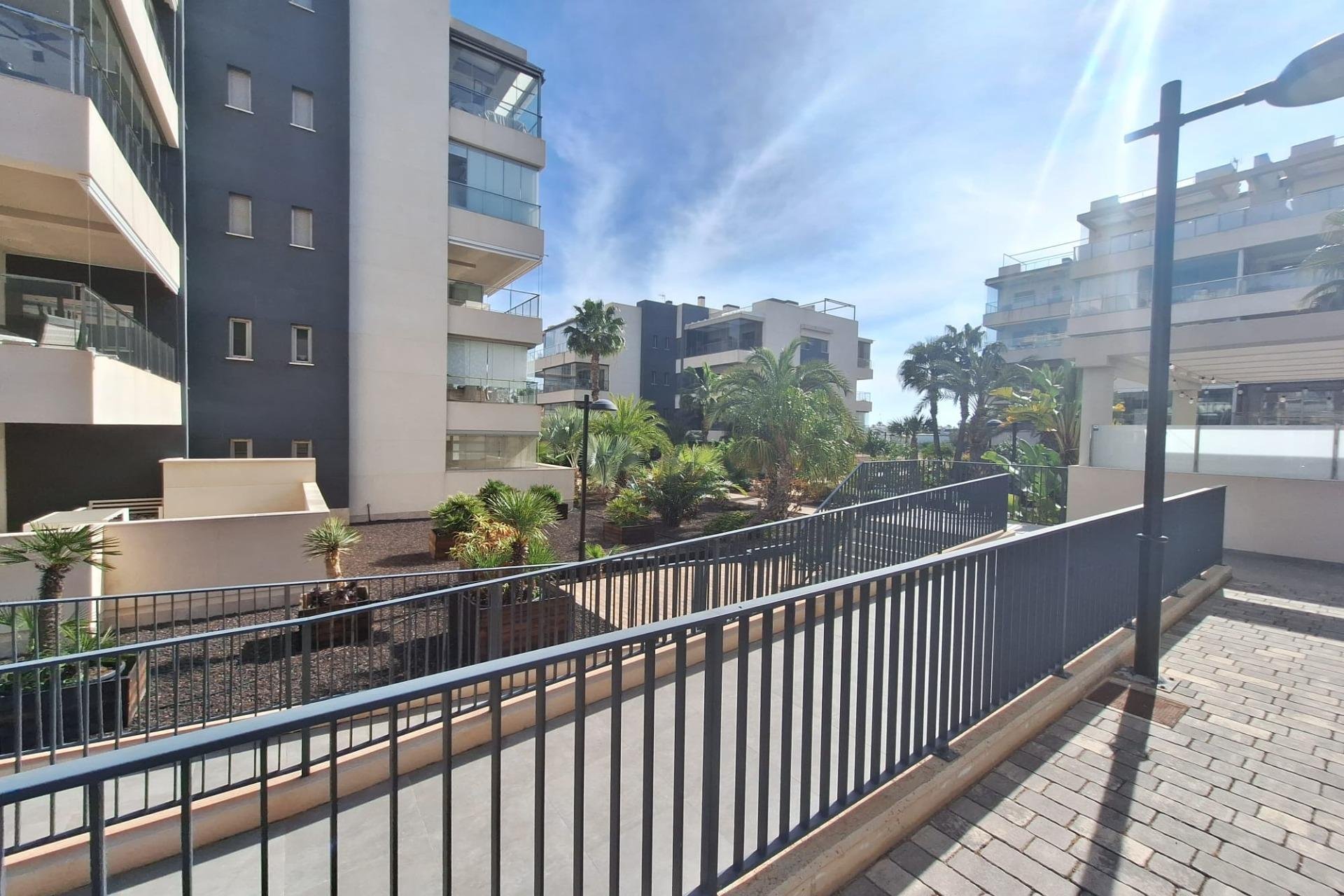 Resale - Apartment -
Orihuela Costa - Los Dolses