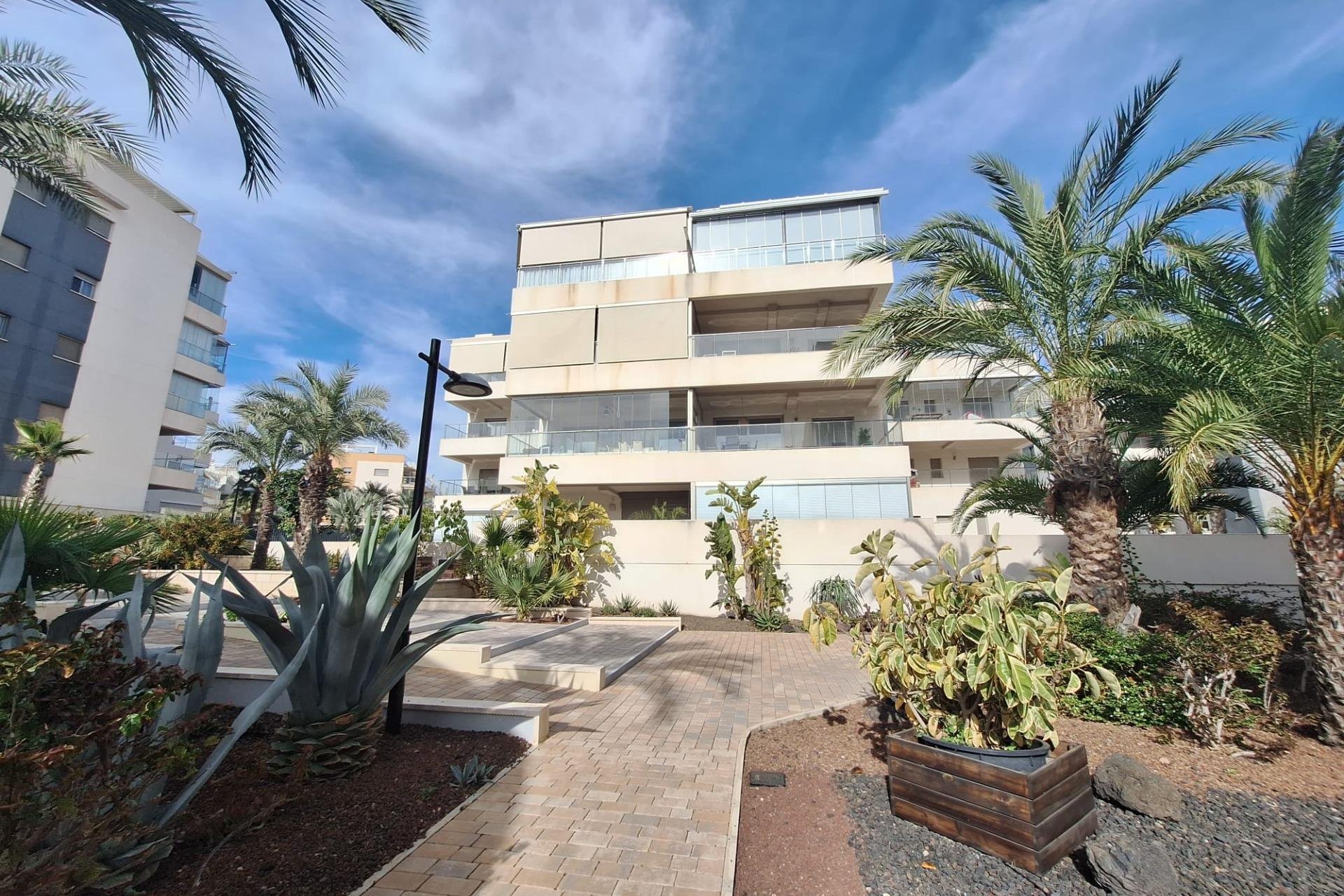 Resale - Apartment -
Orihuela Costa - Los Dolses