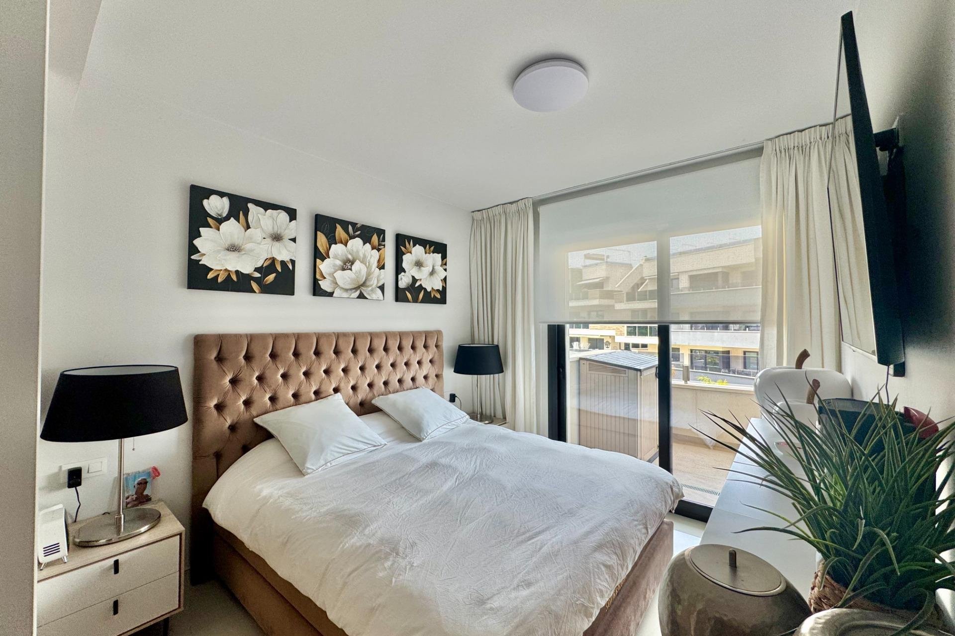 Resale - Apartment -
Orihuela Costa - Punta Prima