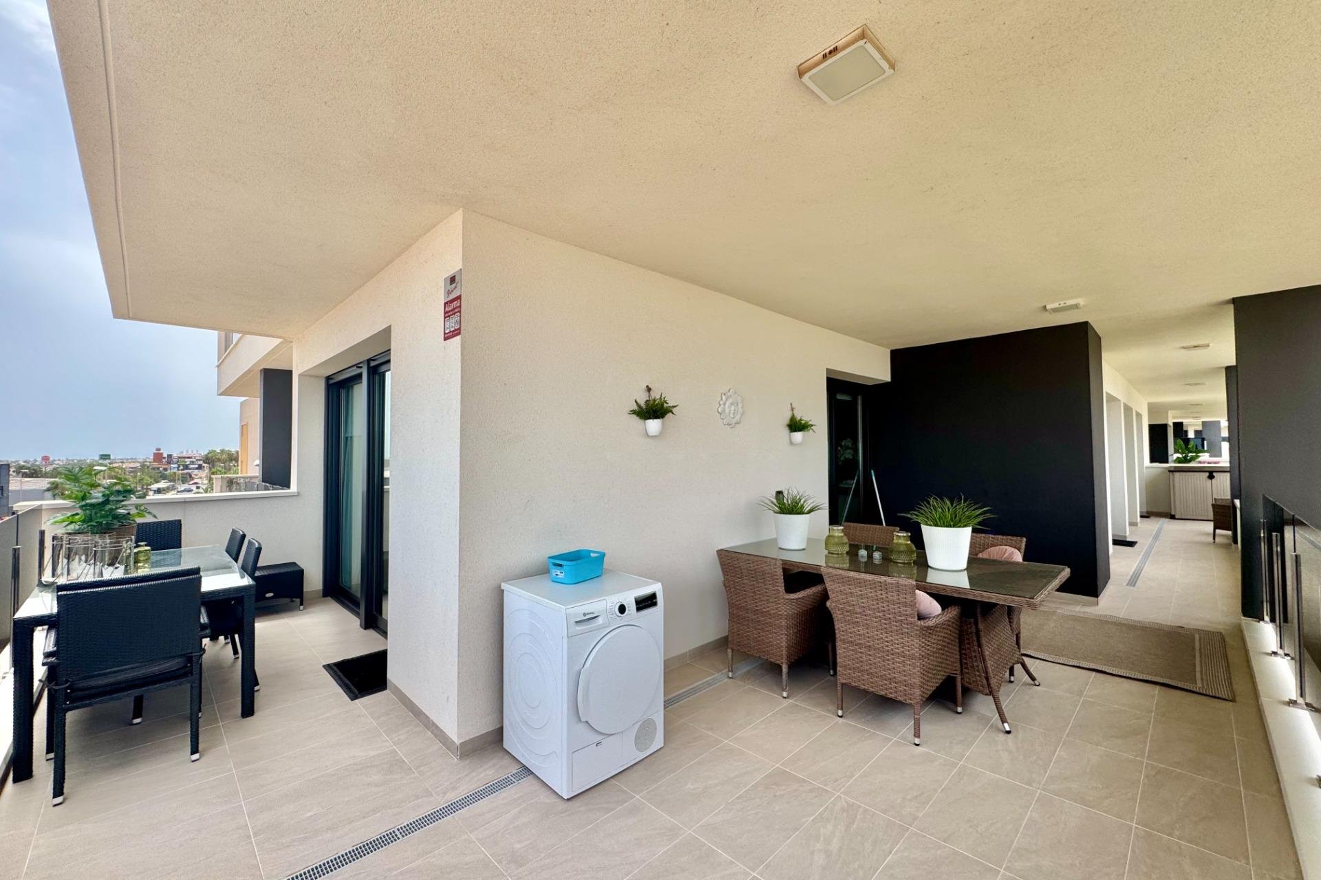 Resale - Apartment -
Orihuela Costa - Punta Prima