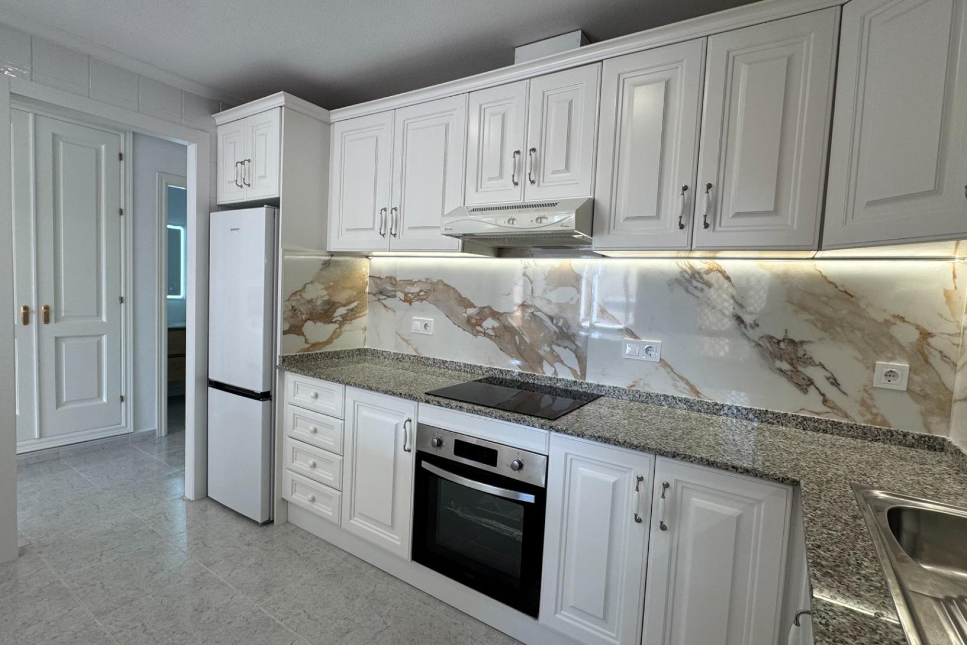 Resale - Apartment -
Orihuela Costa - Villamartín-las Filipinas