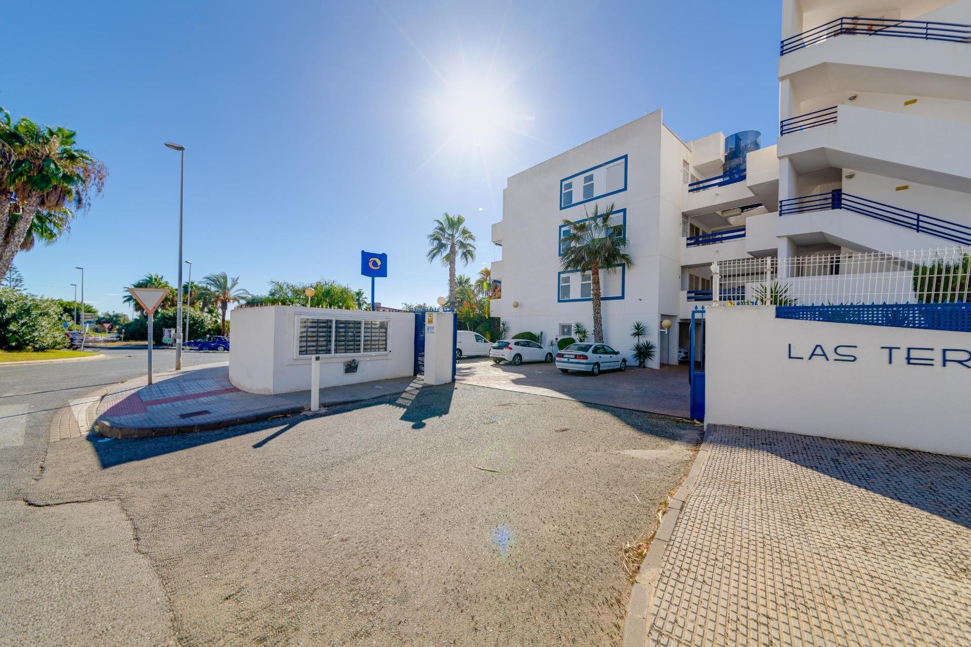 Resale - Apartment -
Orihuela Costa