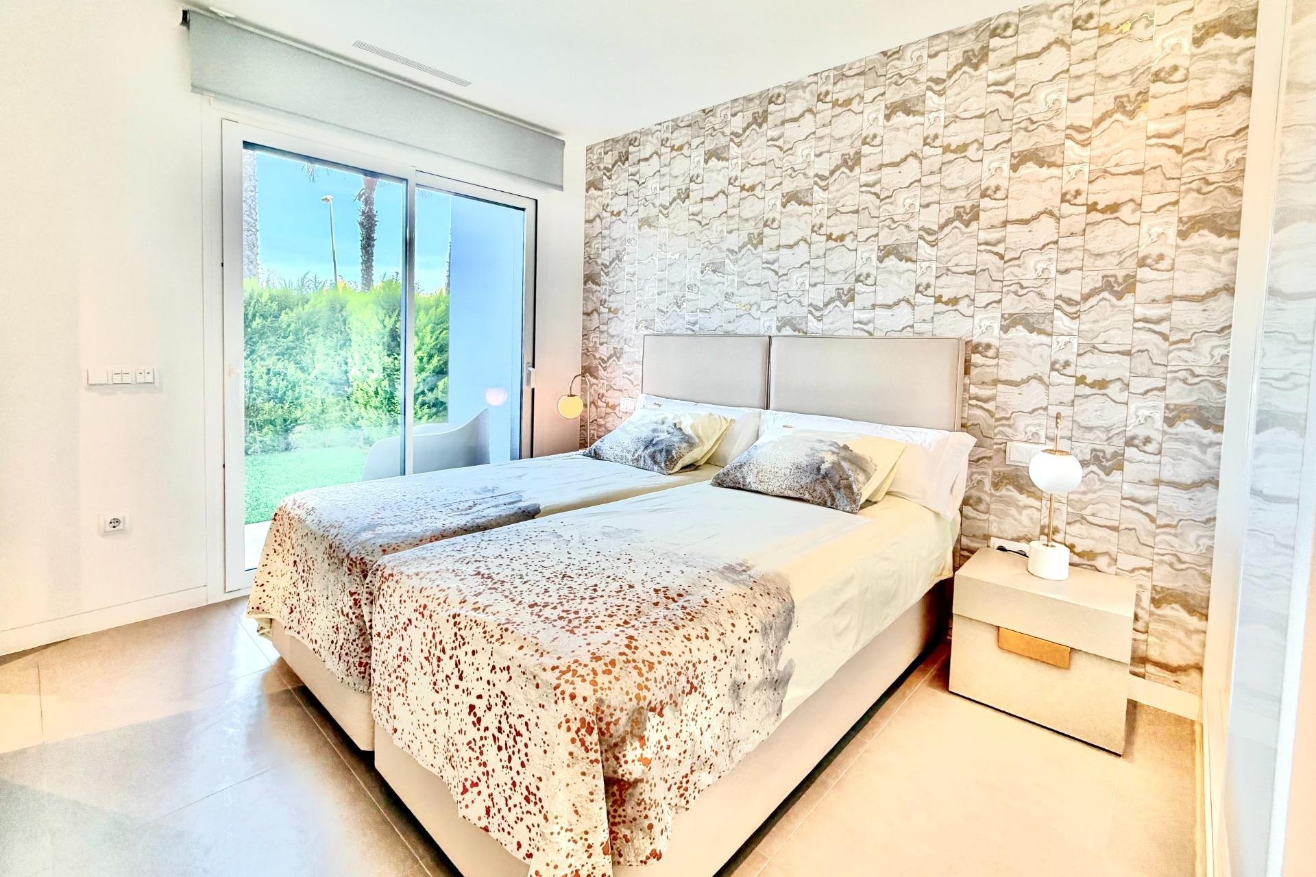 Resale - Apartment -
Orihuela - Las Colinas Golf