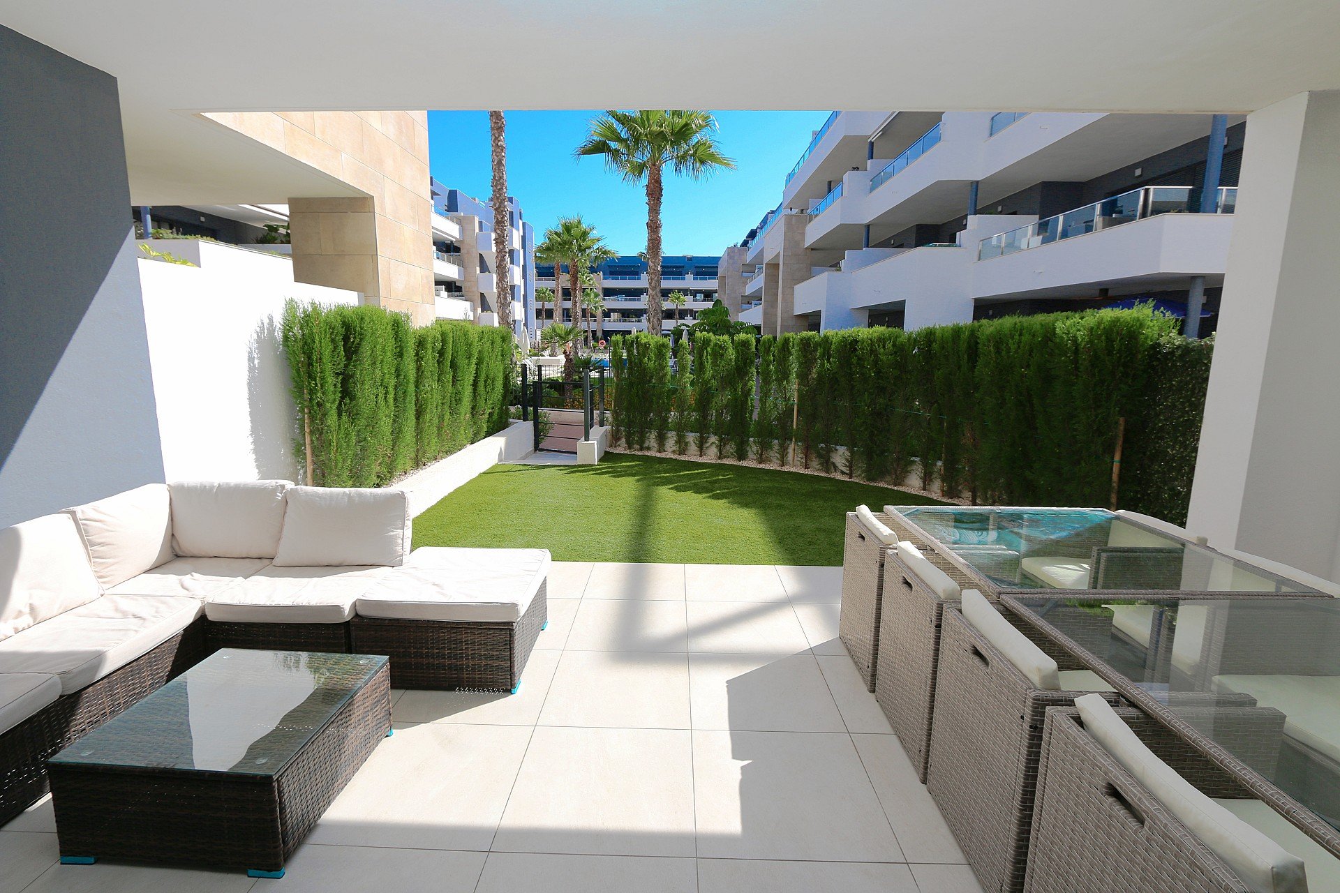 Resale - Apartment -
Playa Flamenca - Costa Blanca