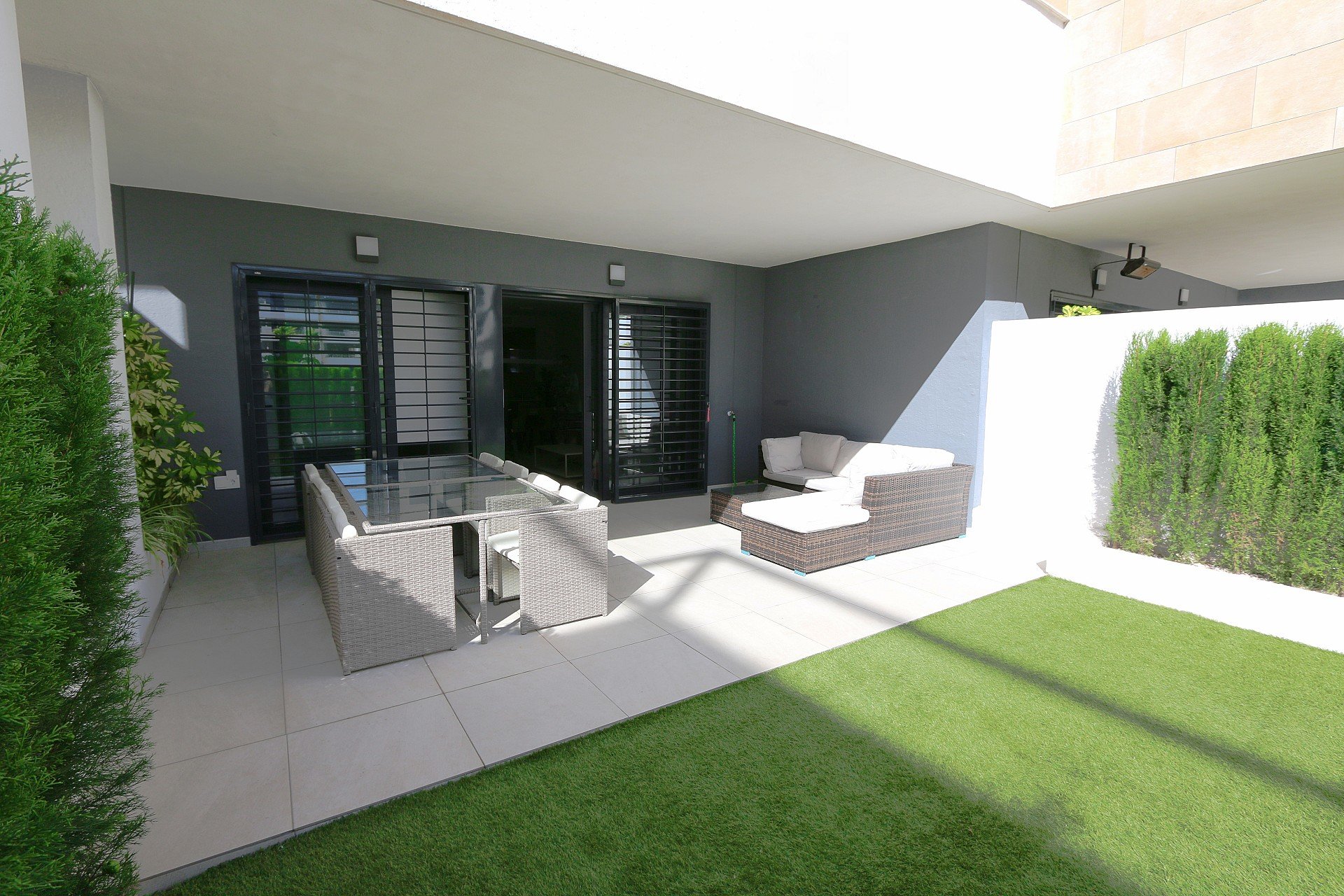 Resale - Apartment -
Playa Flamenca - Costa Blanca