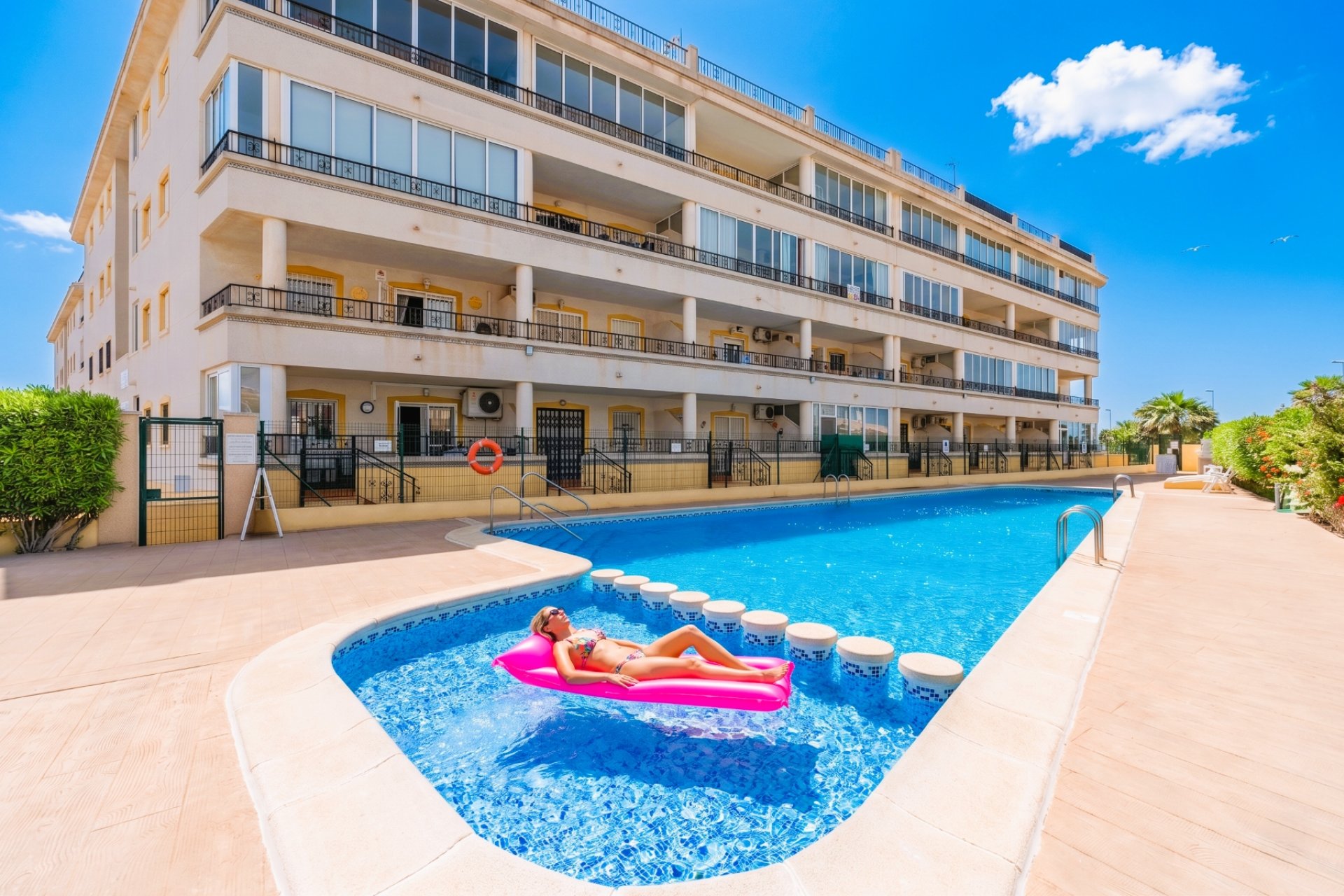 Resale - Apartment -
Playa Flamenca - Costa Blanca
