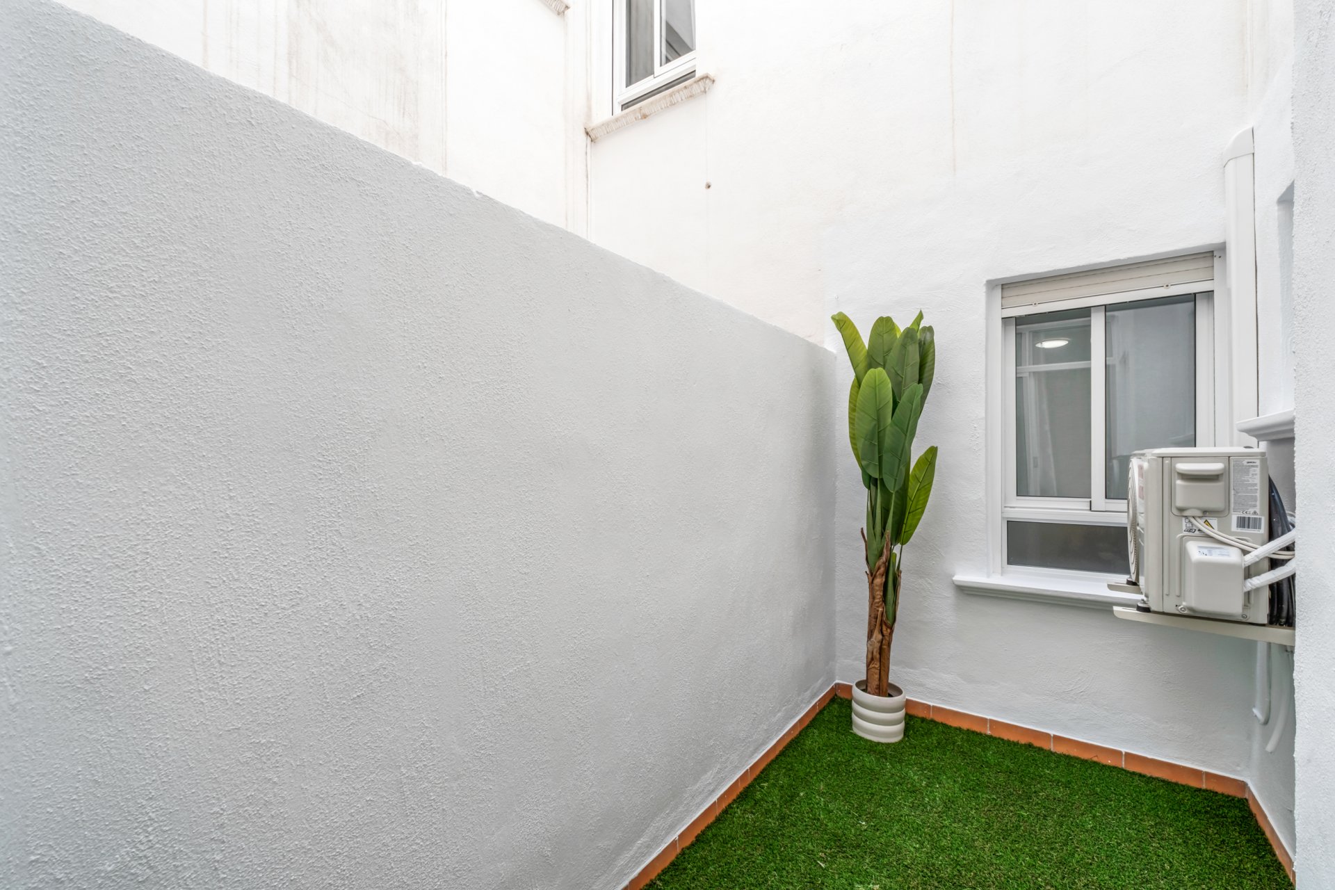 Resale - Apartment -
Playa Flamenca - Costa Blanca