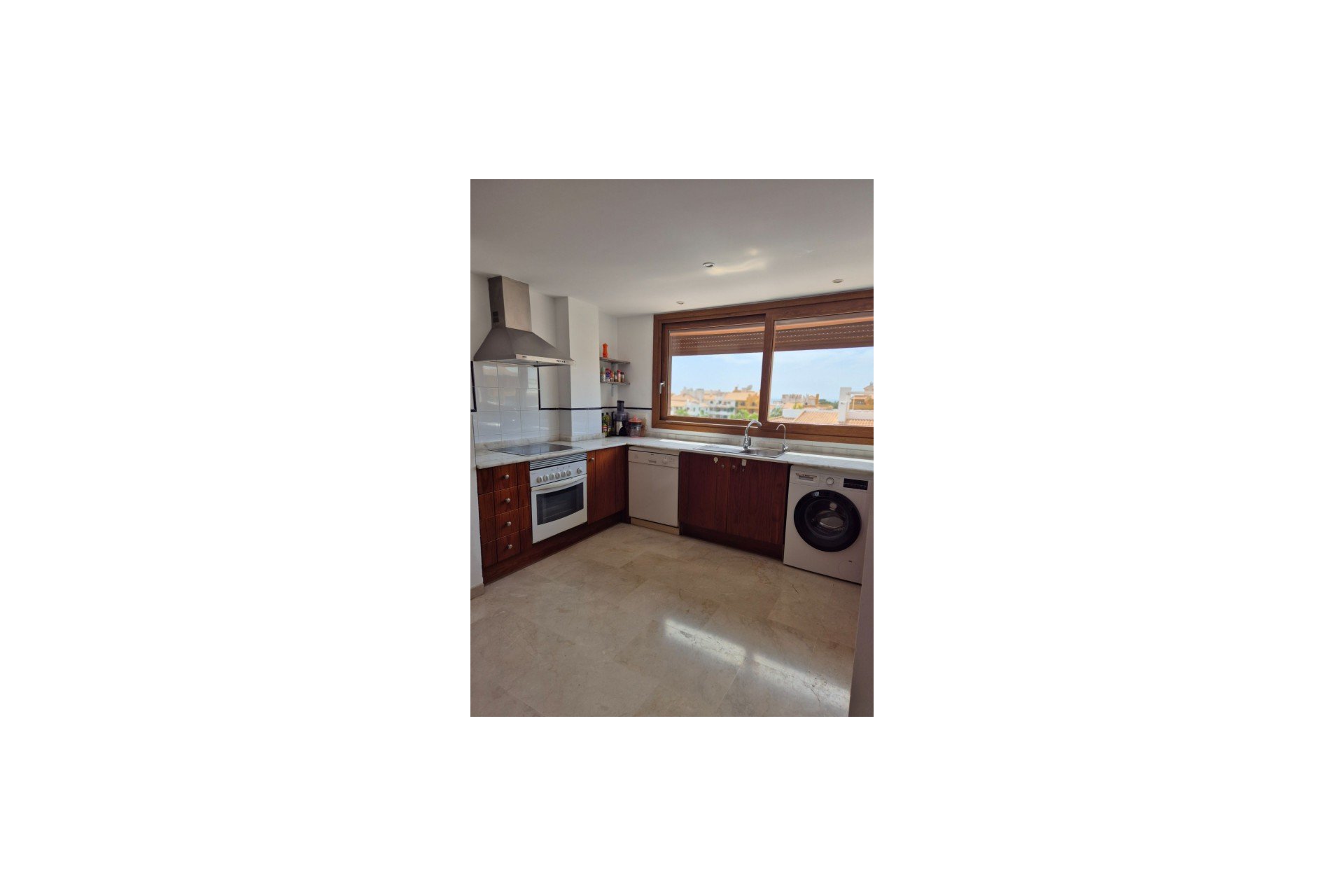 Resale - Apartment -
Punta Prima - Costa Blanca