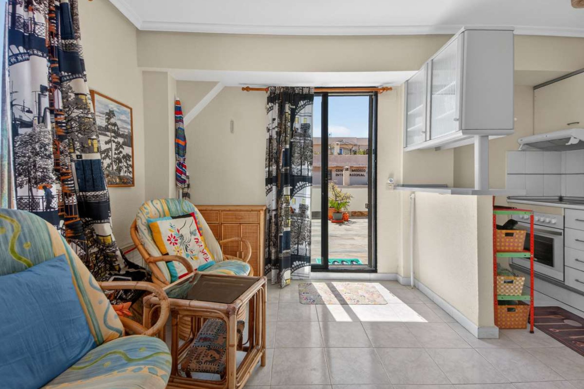 Resale - Apartment -
Punta Prima - Costa Blanca