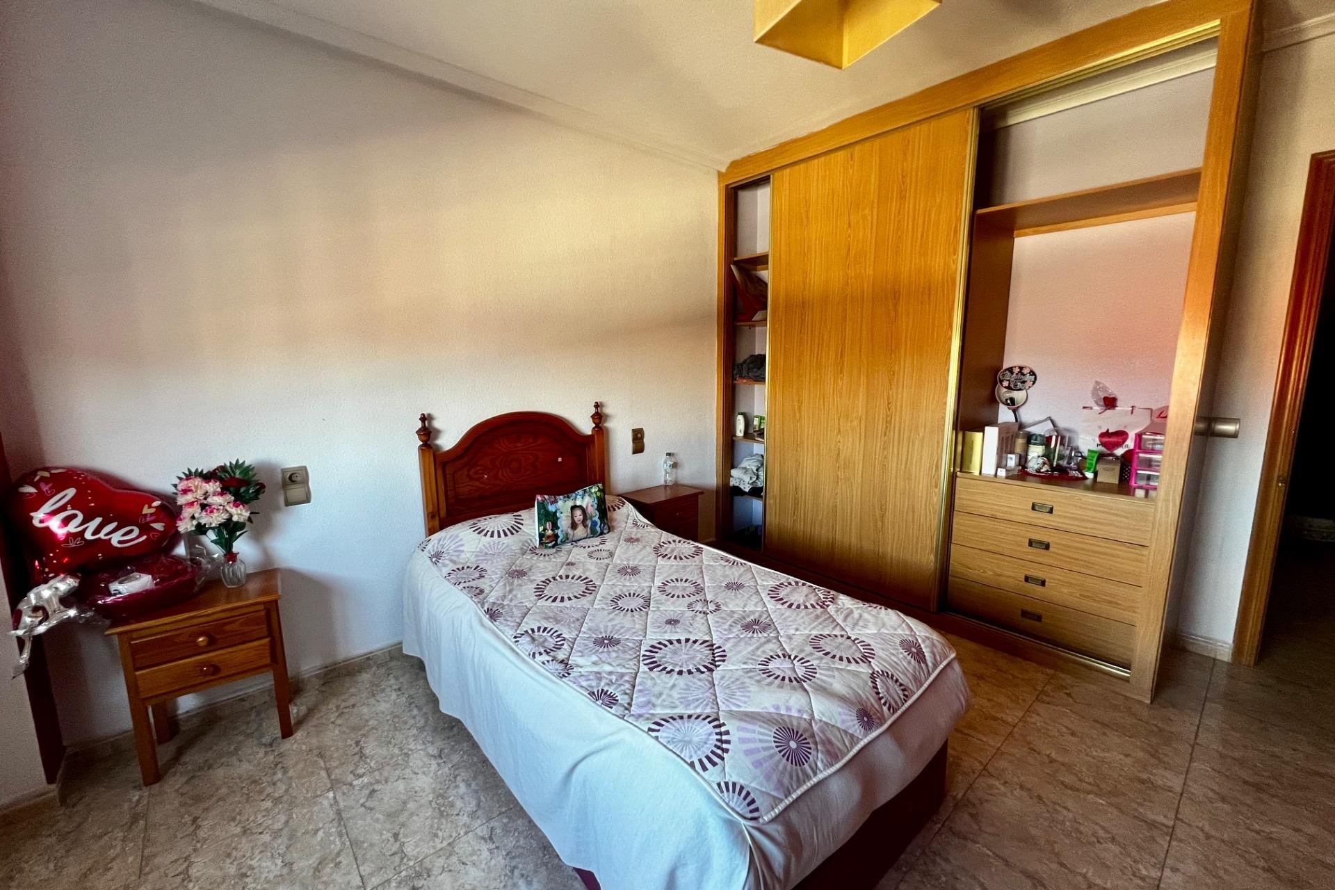 Resale - Apartment -
Rojales