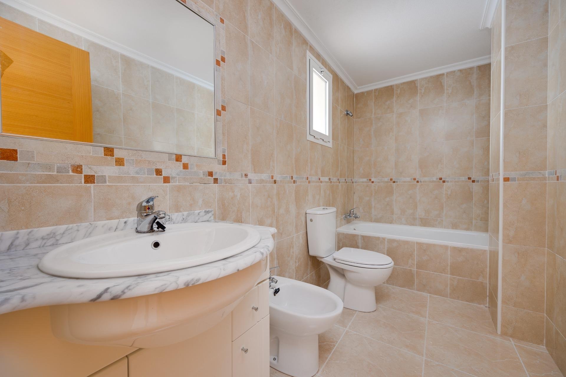 Resale - Apartment -
San Fulgencio - centro