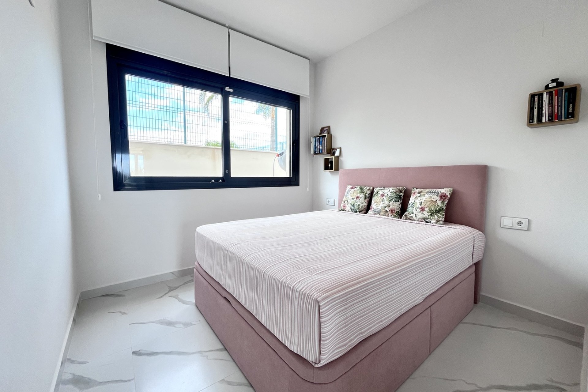 Resale - Apartment -
San Miguel de Salinas - Inland