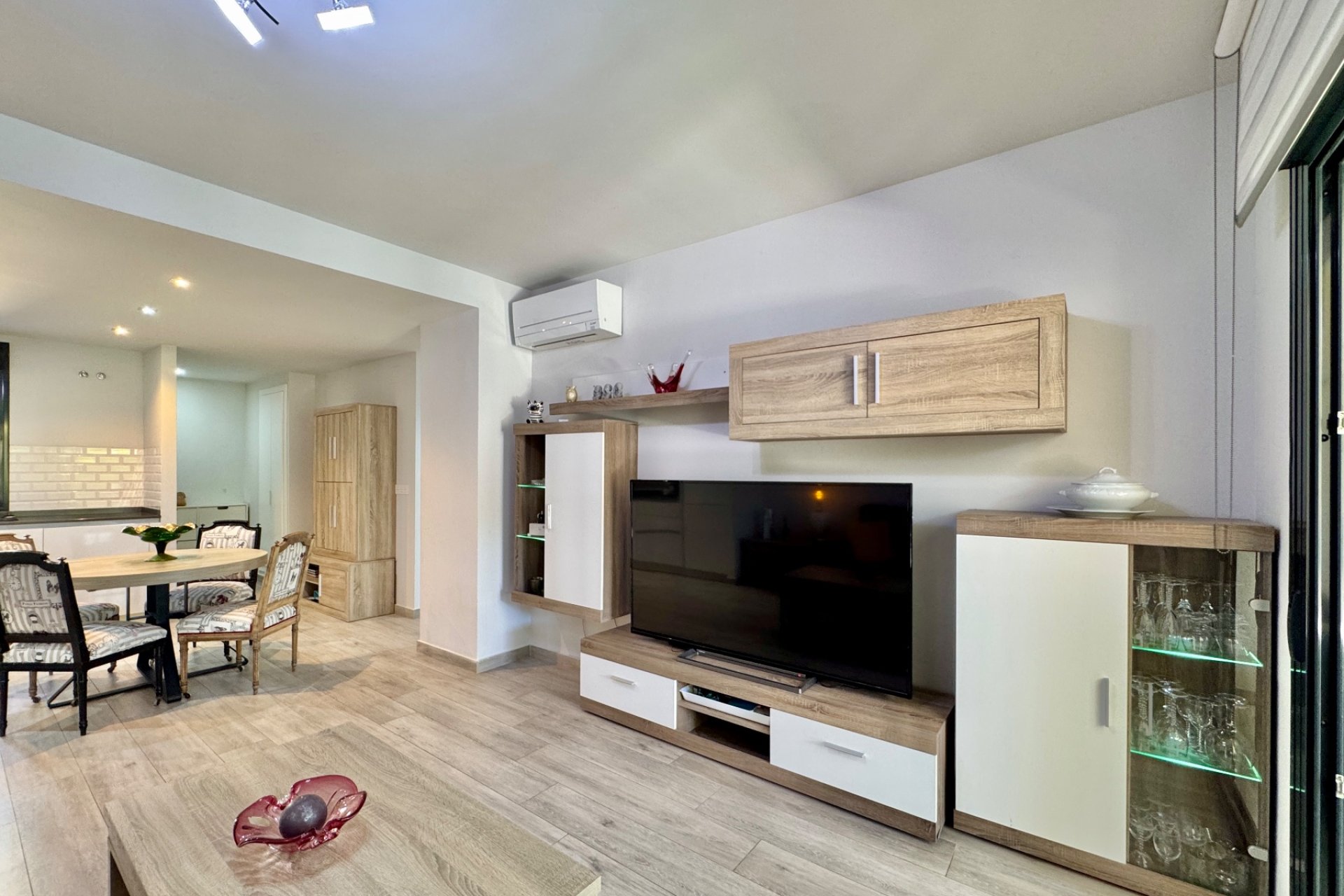Resale - Apartment -
San Miguel de Salinas - Inland