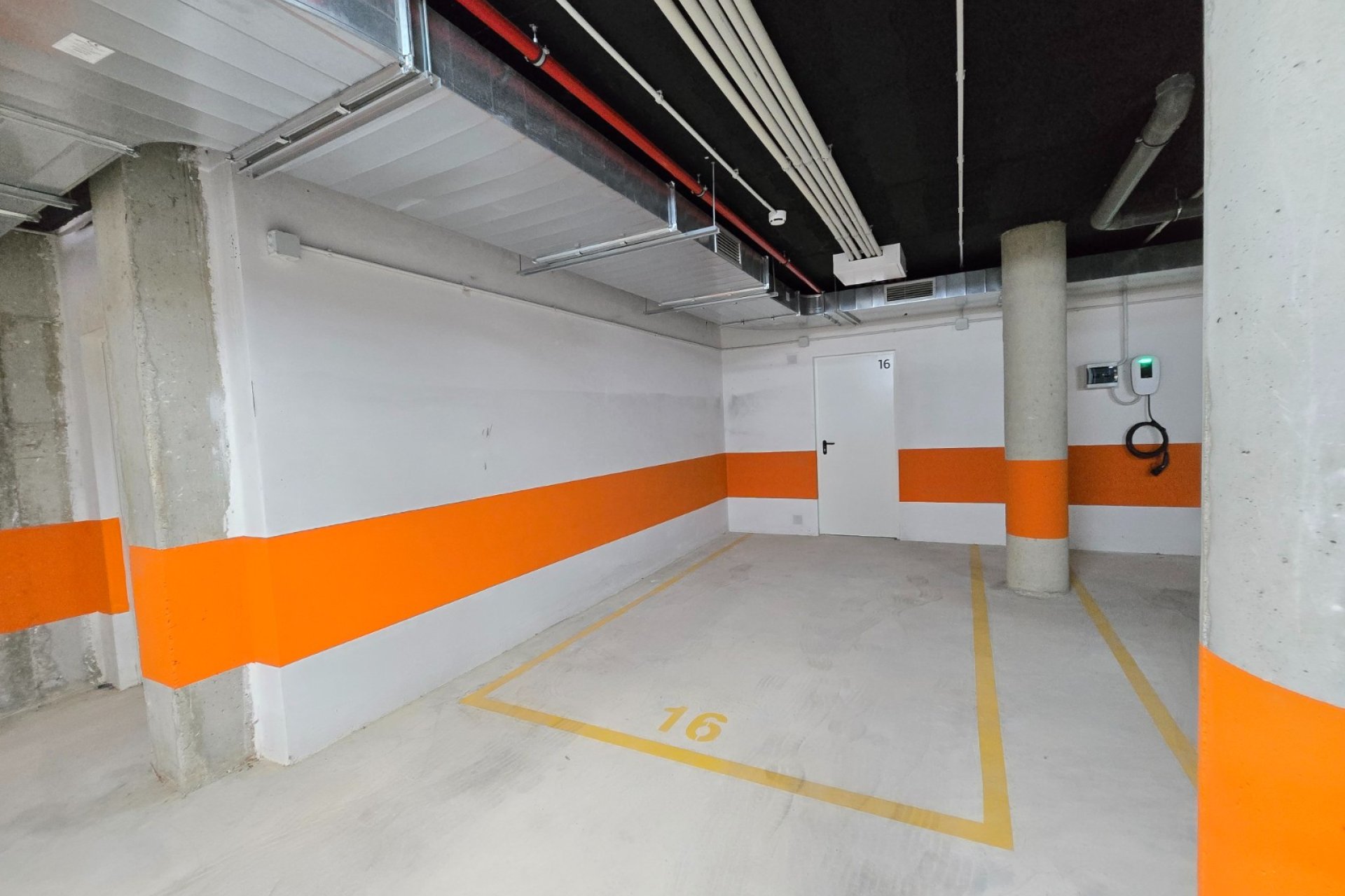 Resale - Apartment -
Santa Rosalia - Inland