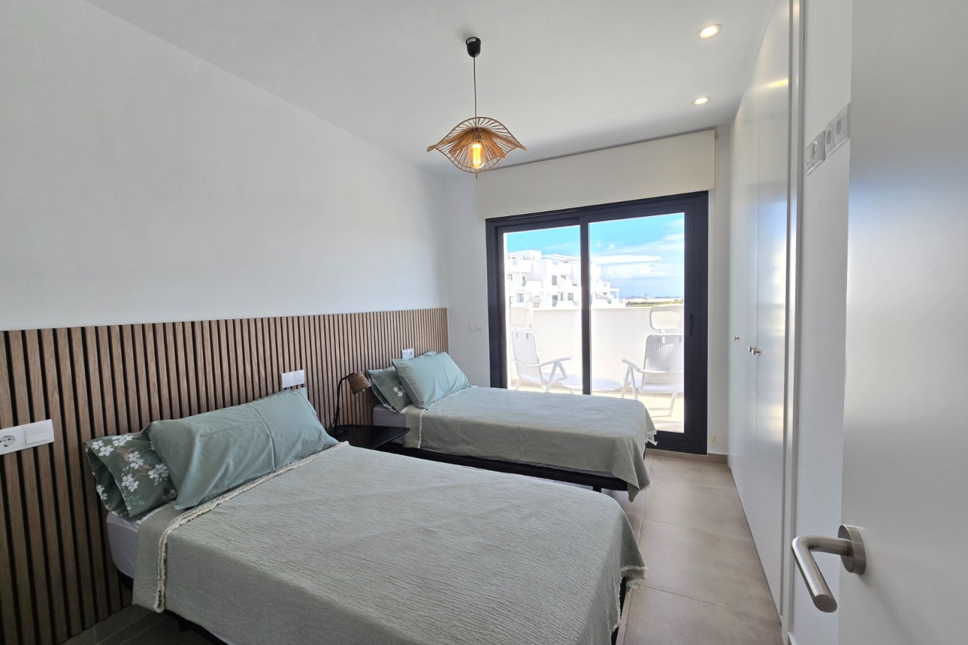 Resale - Apartment -
Santa Rosalia - Inland