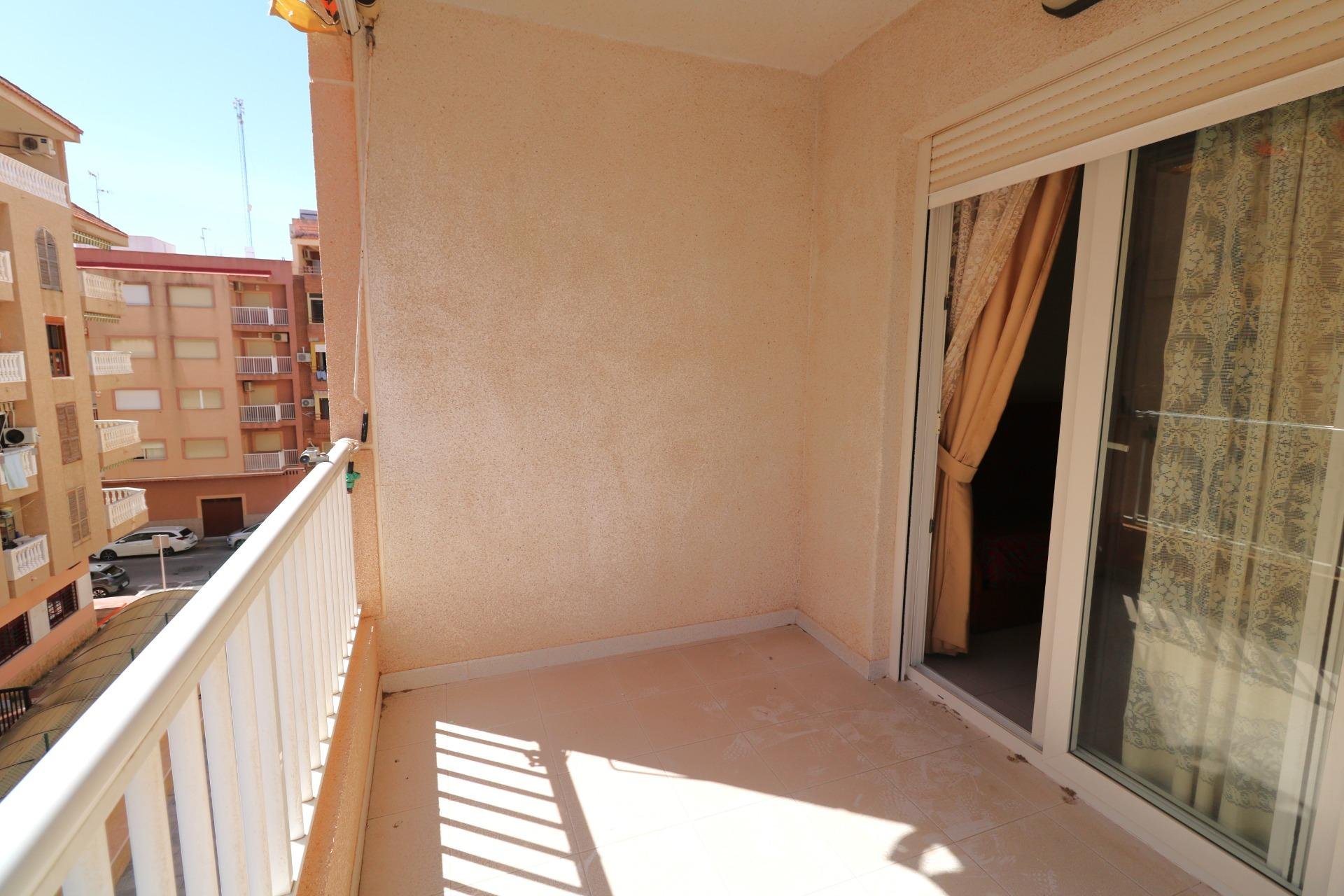 Resale - Apartment -
Torrevieja - Acequion