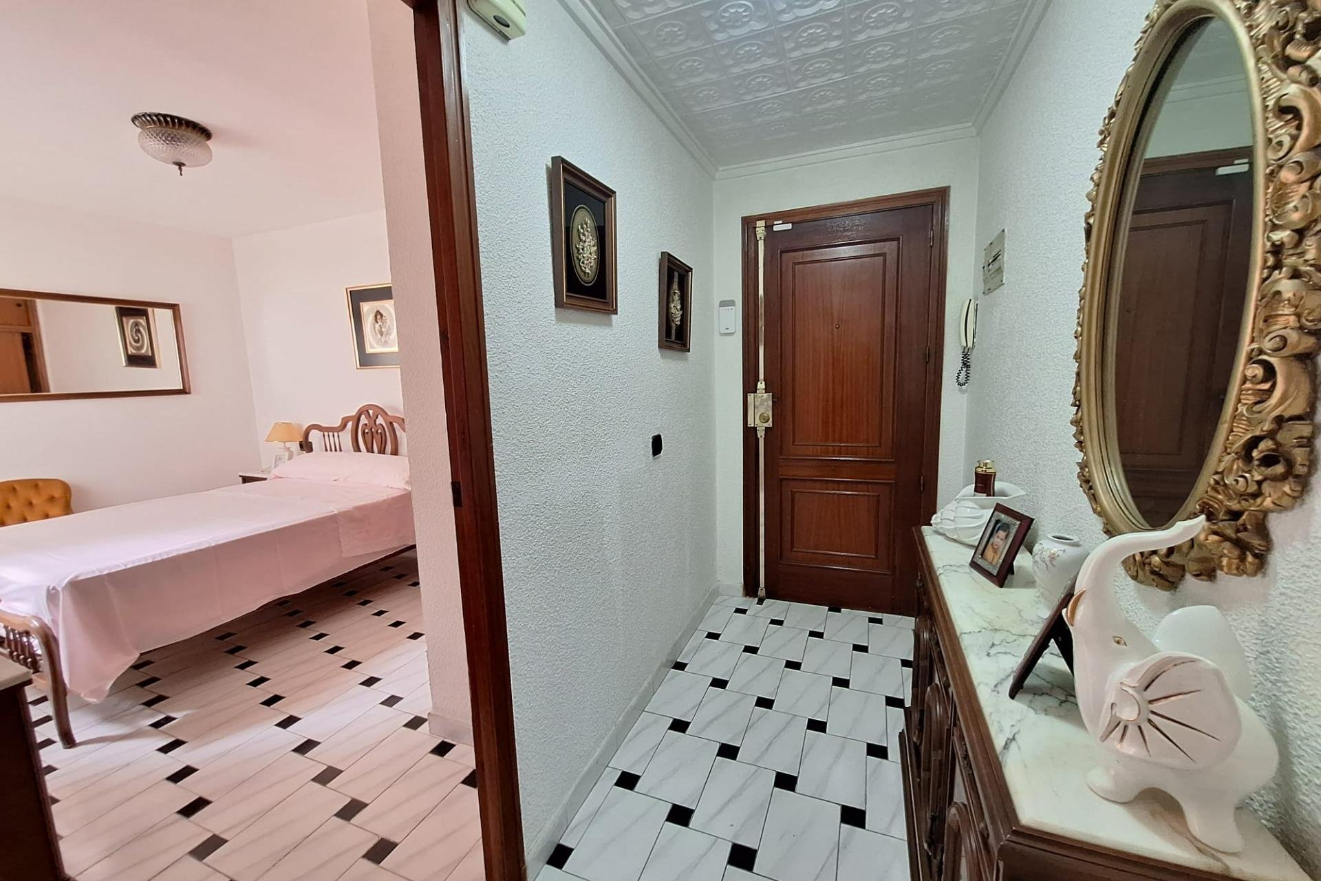 Resale - Apartment -
Torrevieja - Acequion