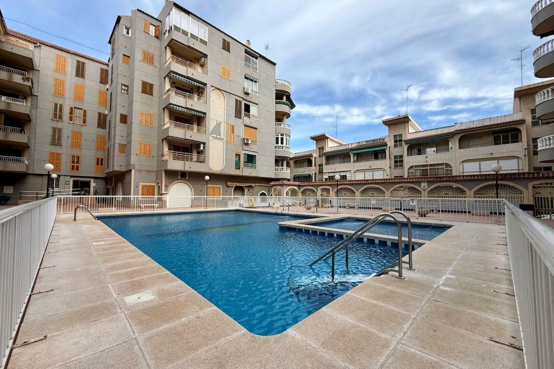 Resale - Apartment -
Torrevieja - Acequion