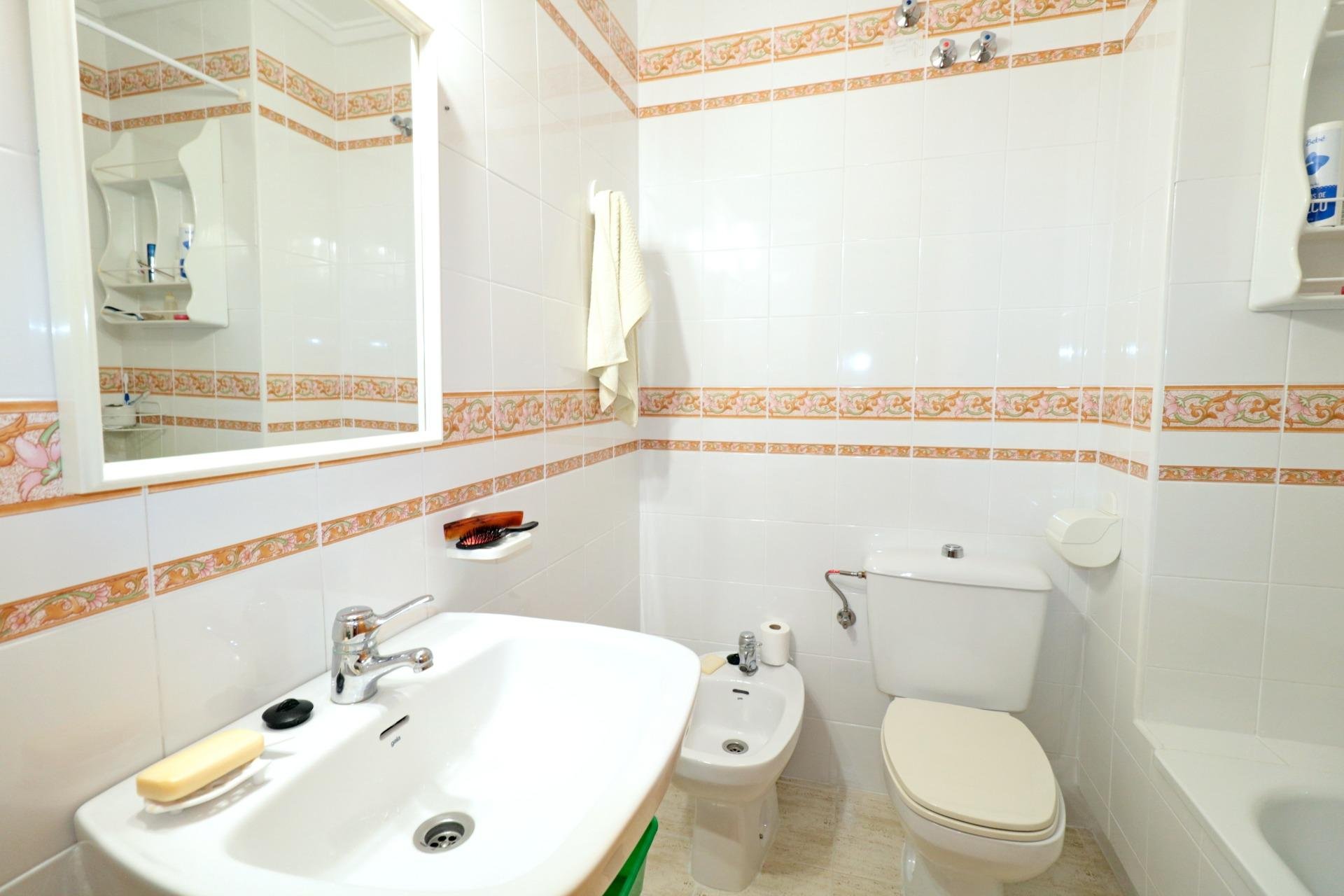 Resale - Apartment -
Torrevieja - Acequion